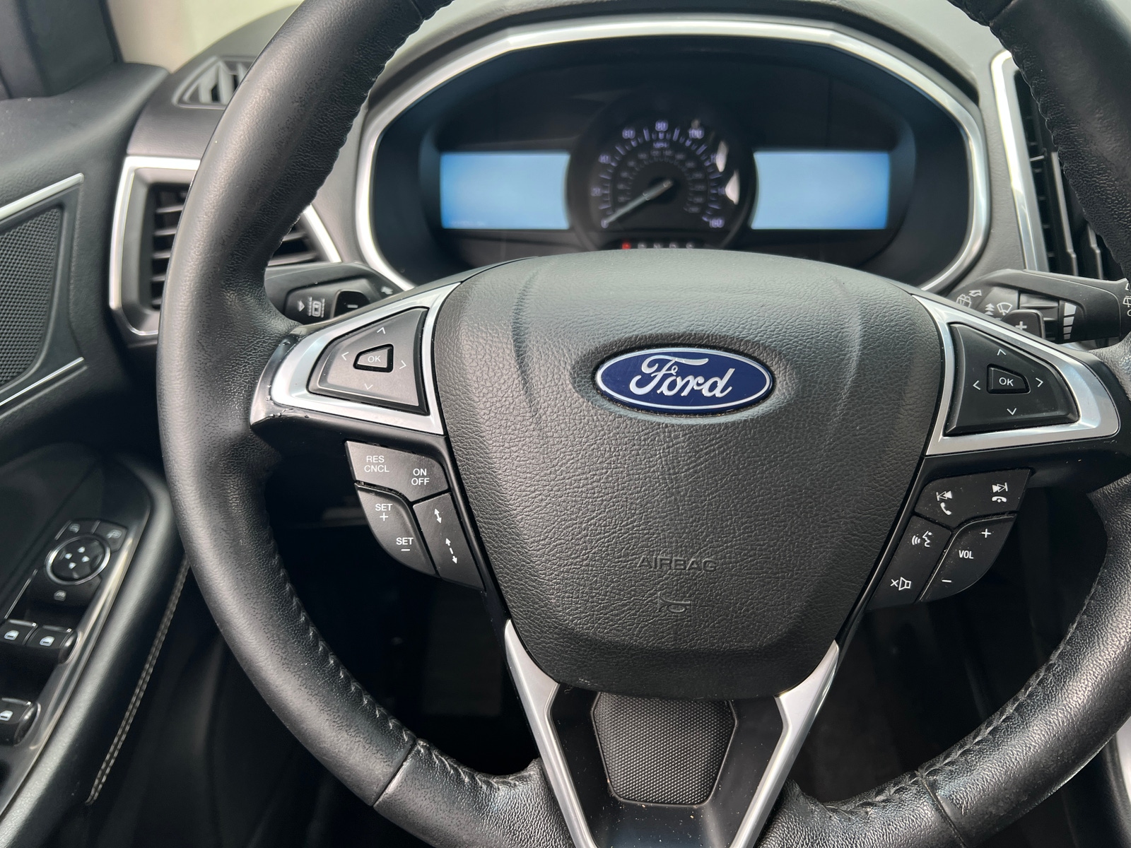 Thumbnail: 2018 Ford Edge - 4