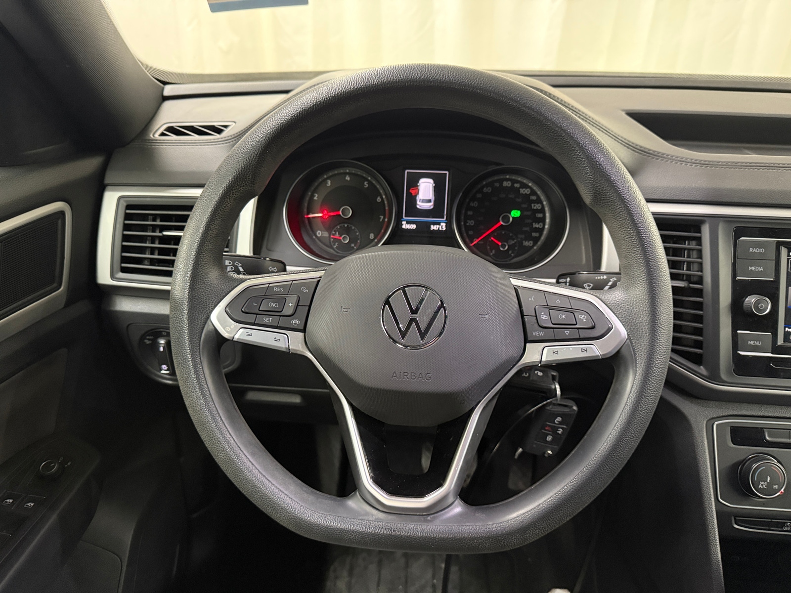 Thumbnail: 2021 Volkswagen Atlas - 5