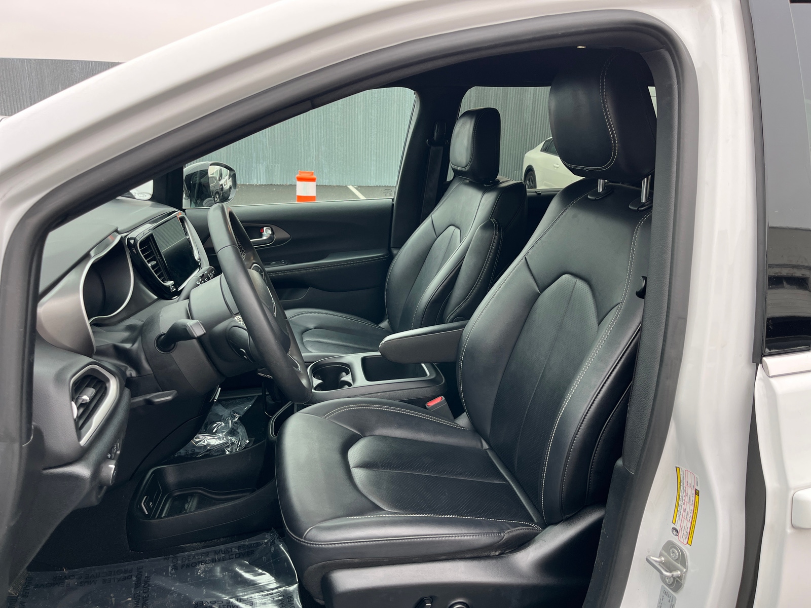 Thumbnail: 2025 Chrysler Pacifica - 2