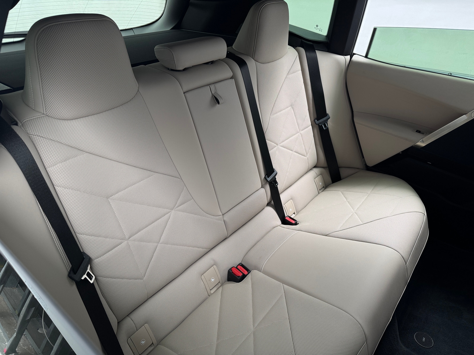 Thumbnail: 2023 BMW iX - 5