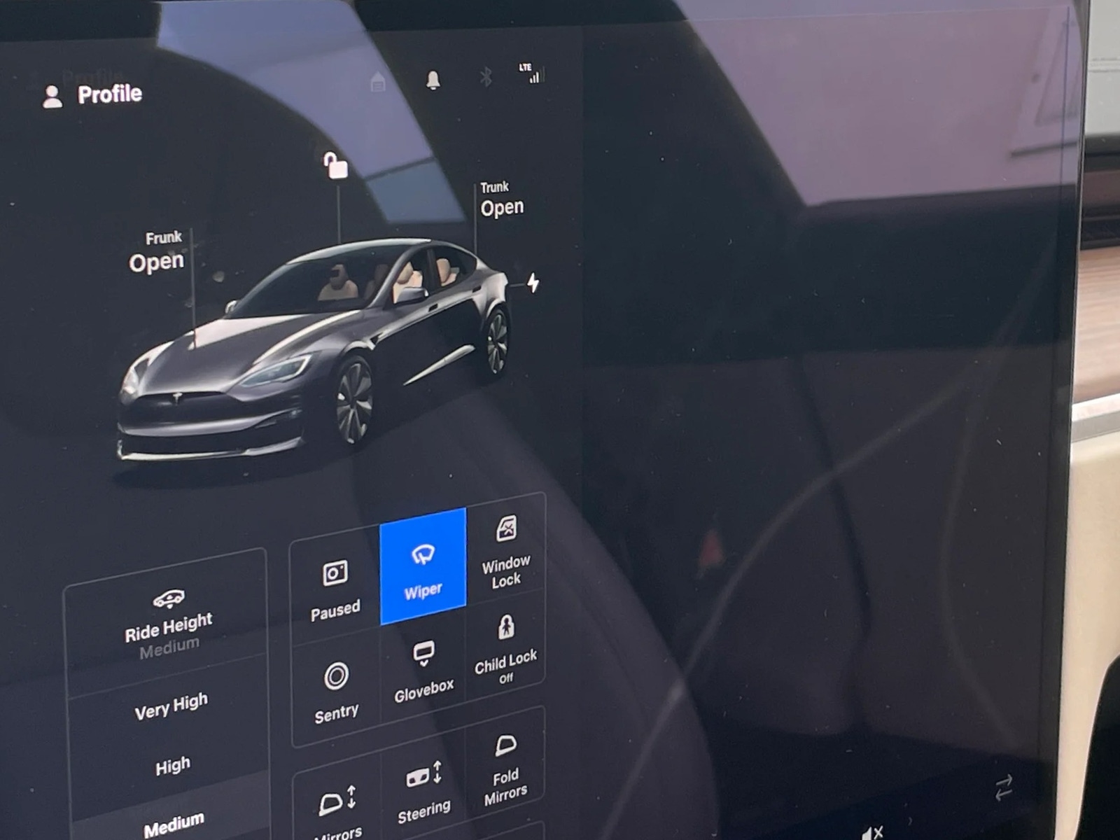 Thumbnail: 2022 Tesla Model S - 3