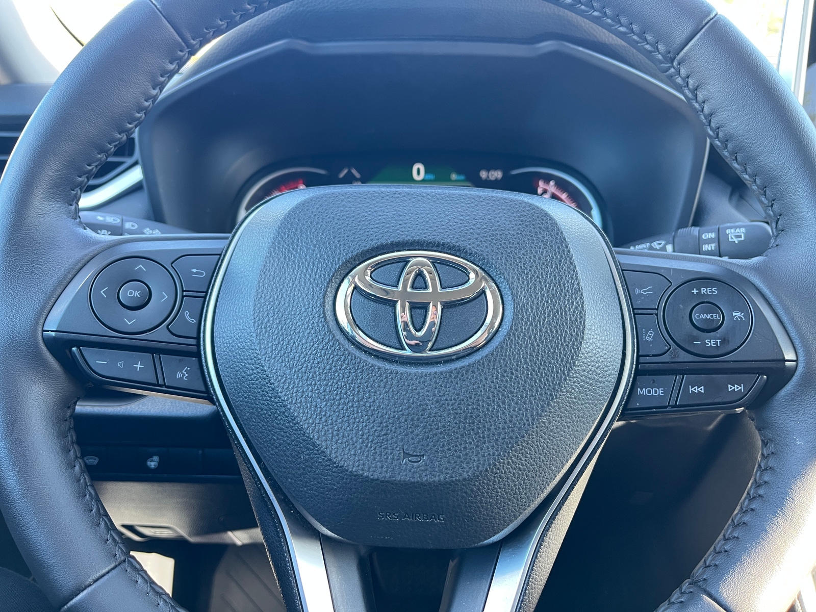 Thumbnail: 2025 Toyota RAV4 - 5