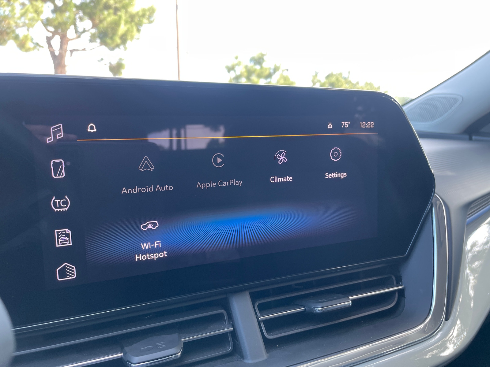 Thumbnail: 2025 Chevrolet Trax - 4