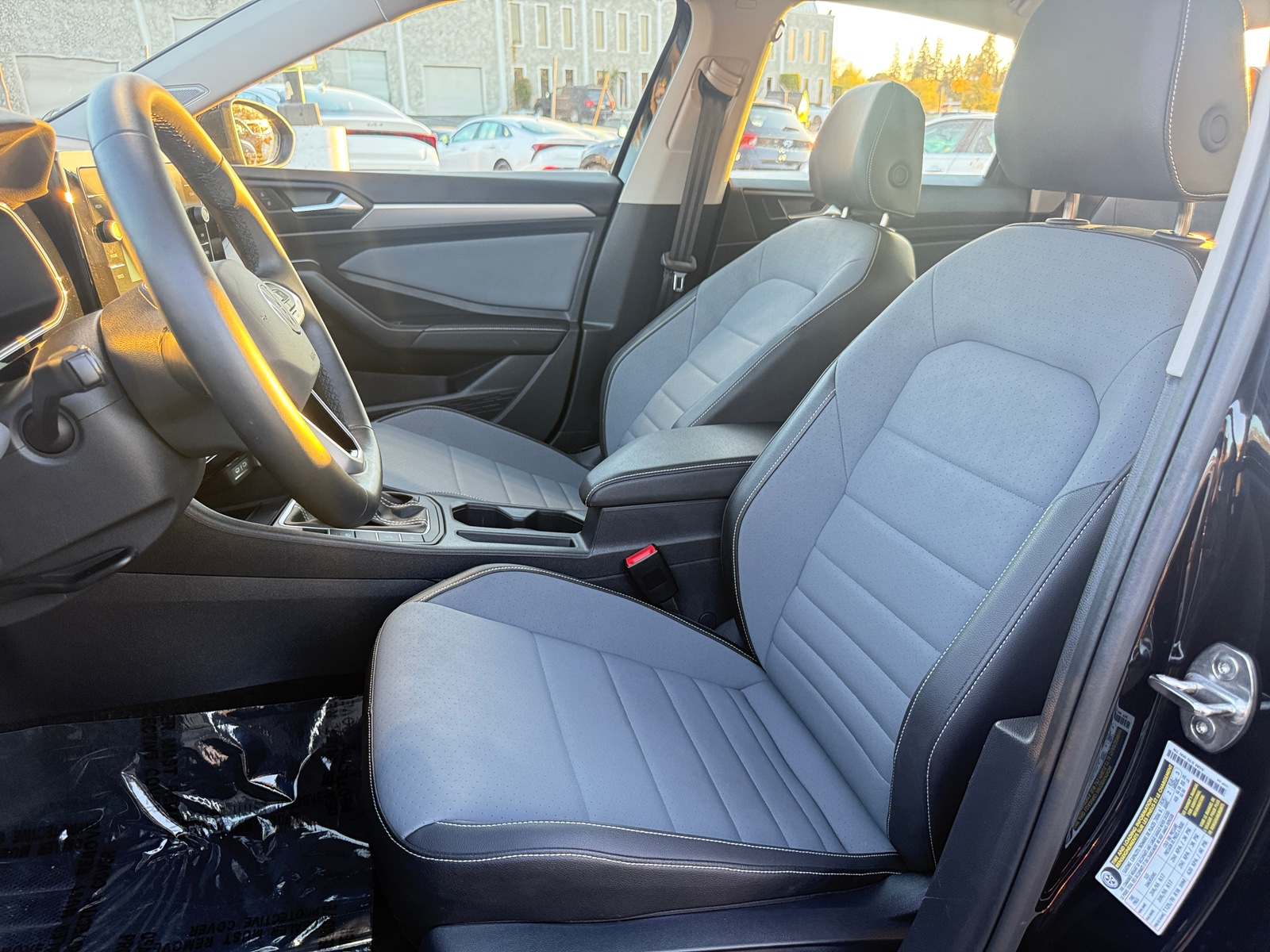 Thumbnail: 2025 Volkswagen Jetta - 2