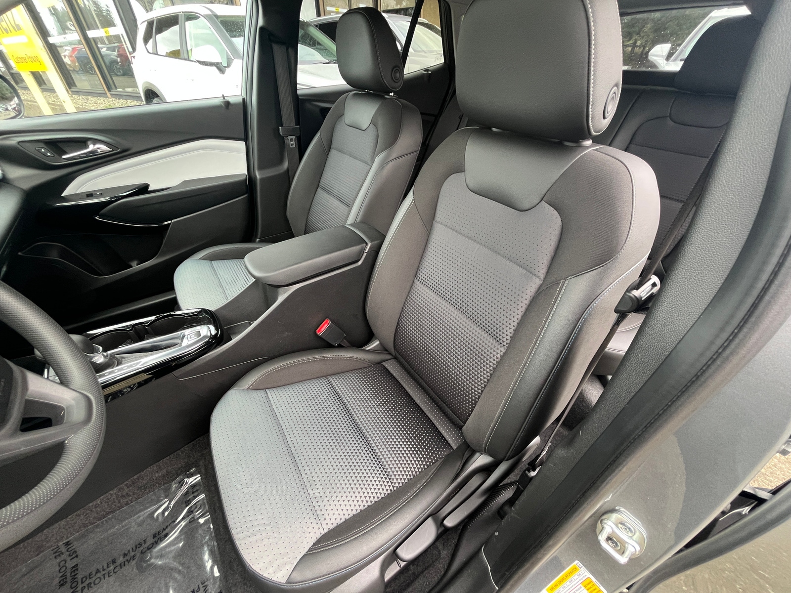 Thumbnail: 2025 Chevrolet Trax - 2