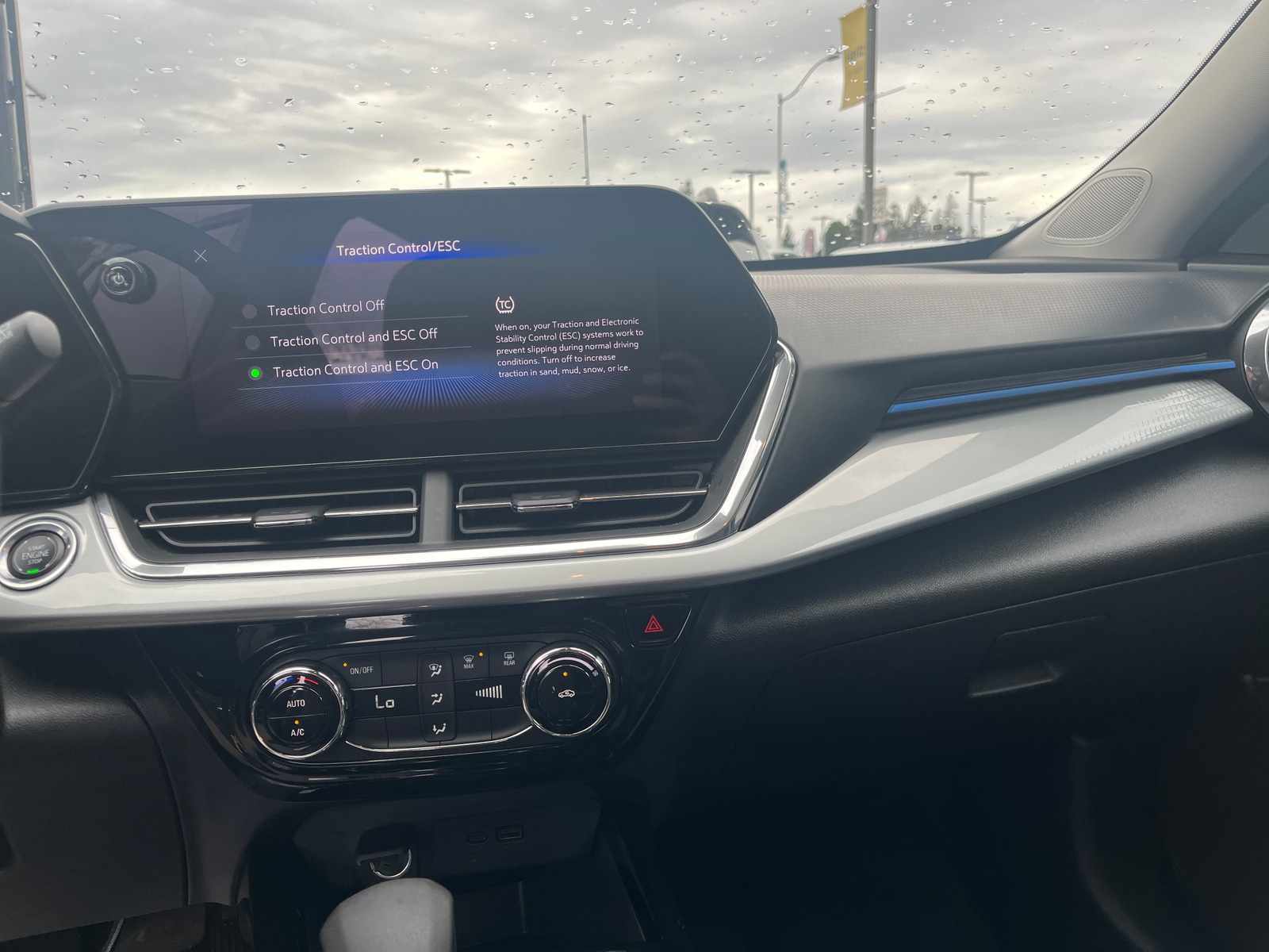 Thumbnail: 2025 Chevrolet Trax - 4