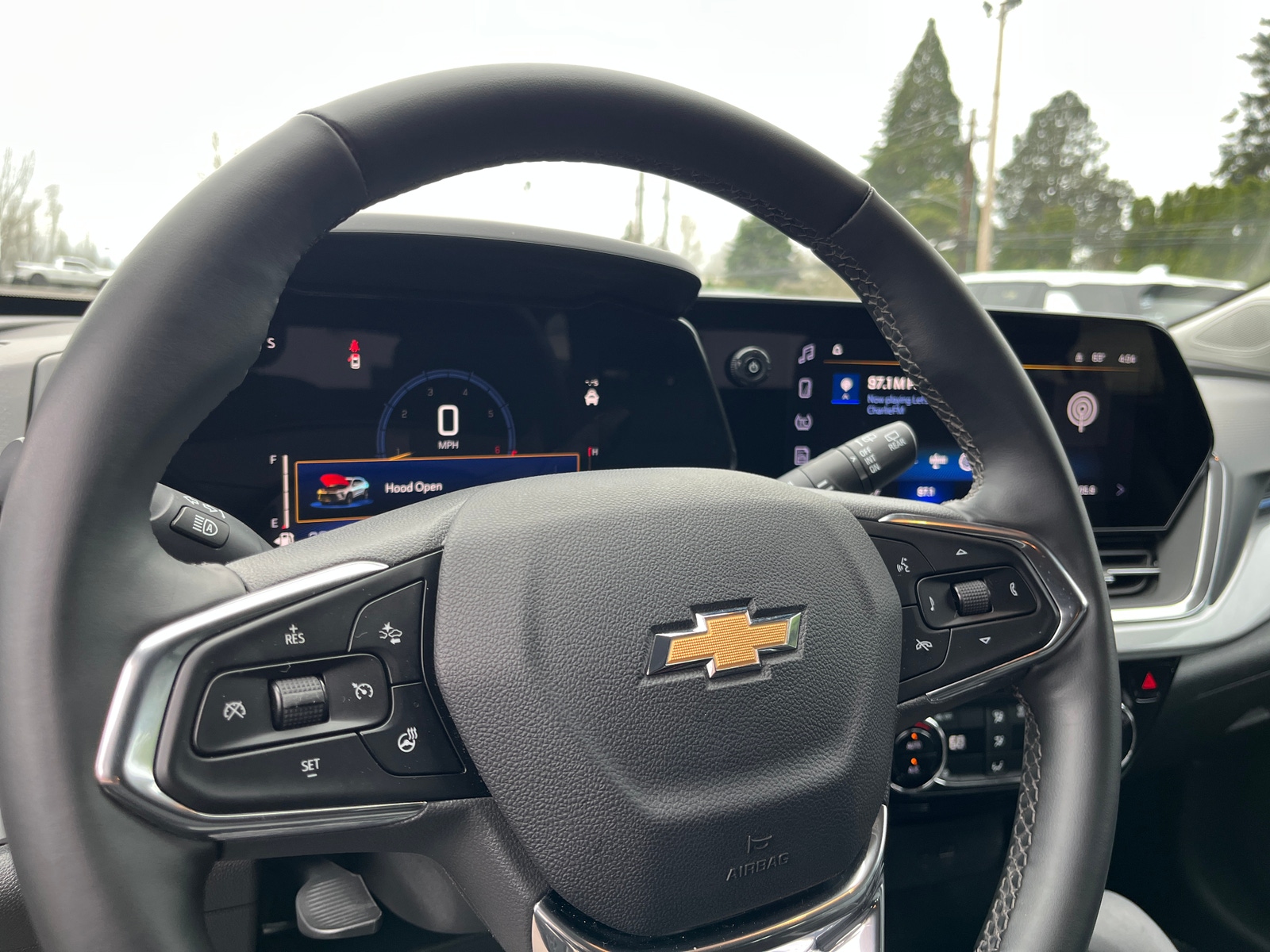 Thumbnail: 2025 Chevrolet Trax - 4