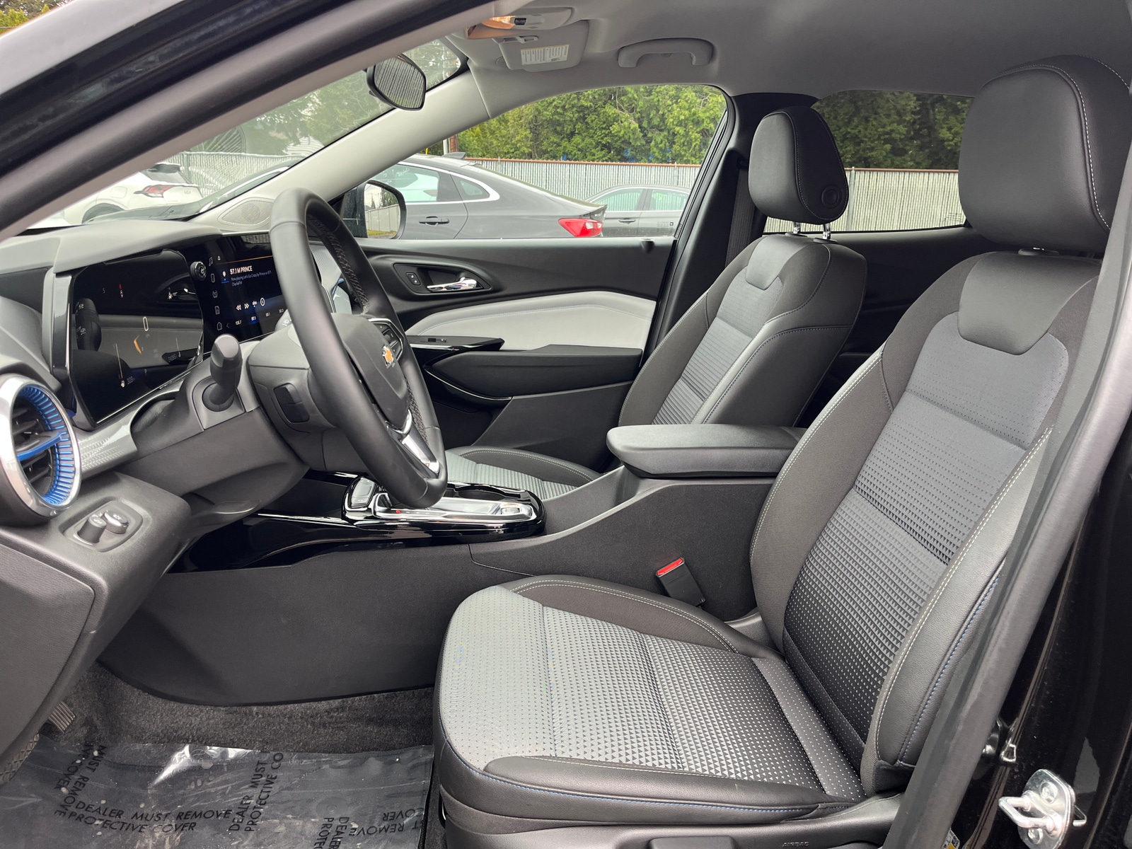 Thumbnail: 2025 Chevrolet Trax - 2