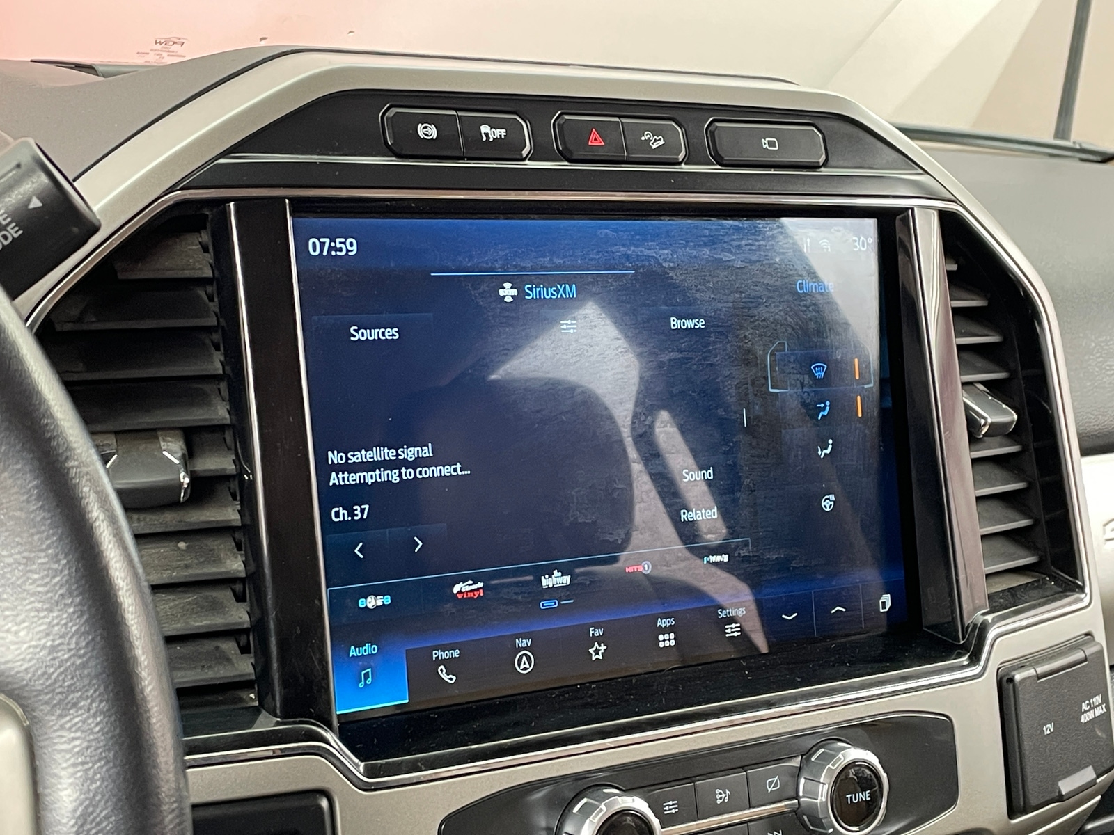 Thumbnail: 2022 Ford Econoline - 4