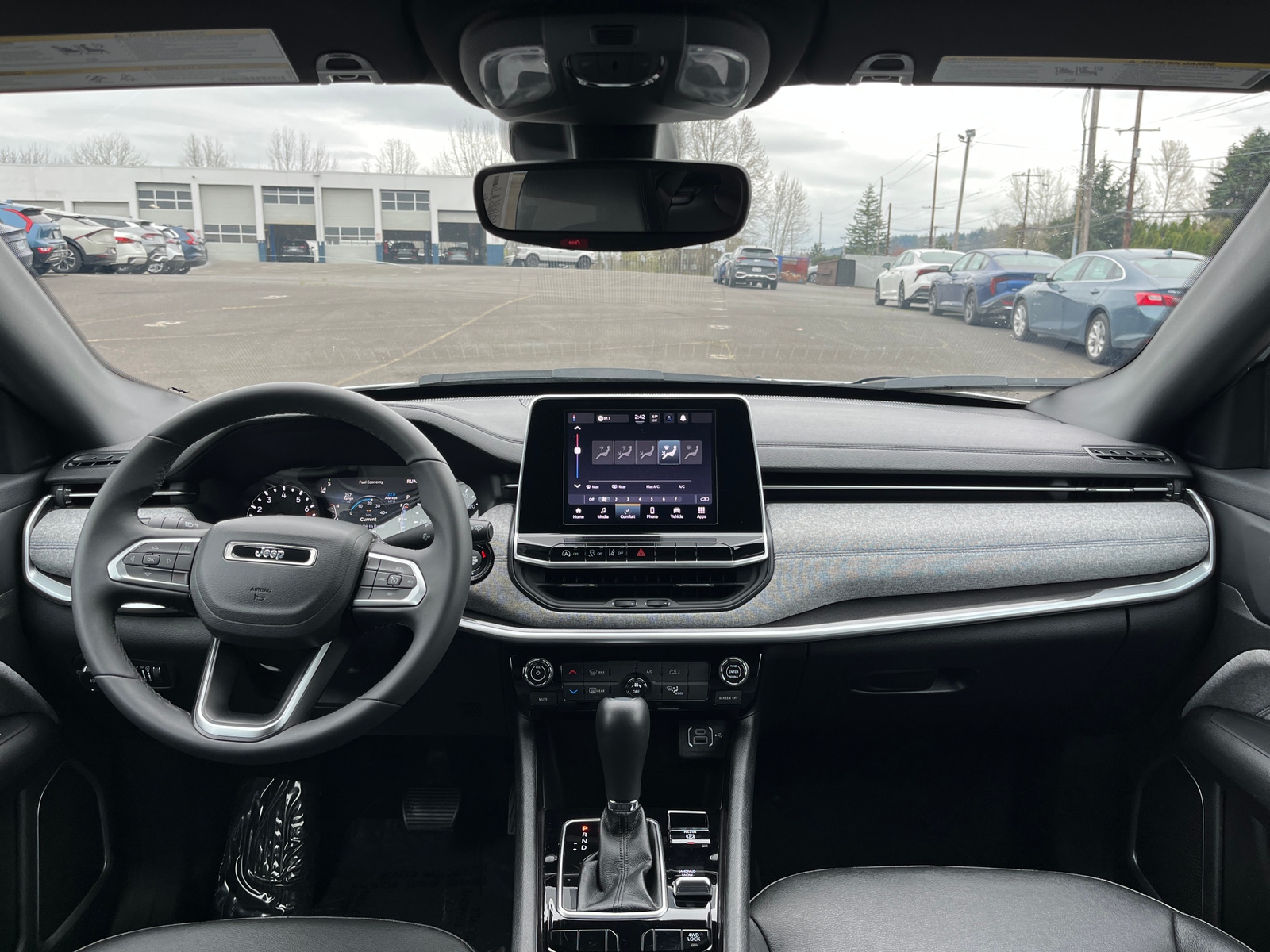 Thumbnail: 2025 Jeep Compass - 3