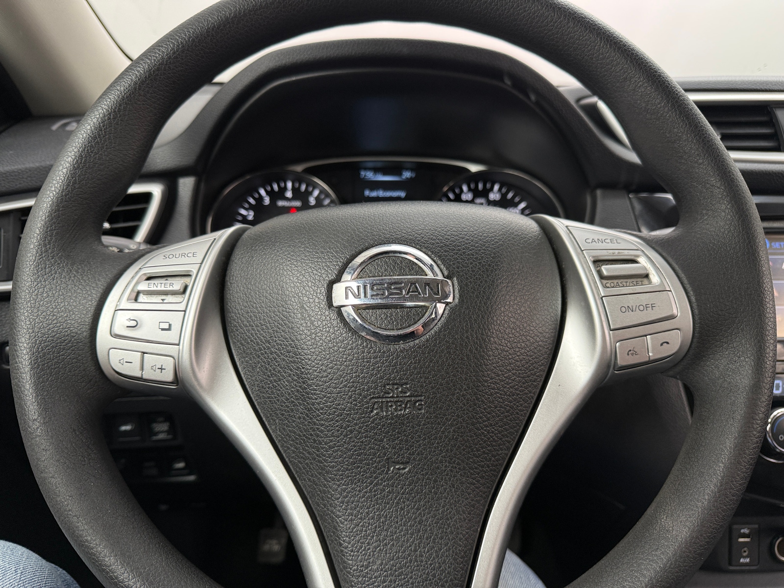 Thumbnail: 2016 Nissan Rogue - 5