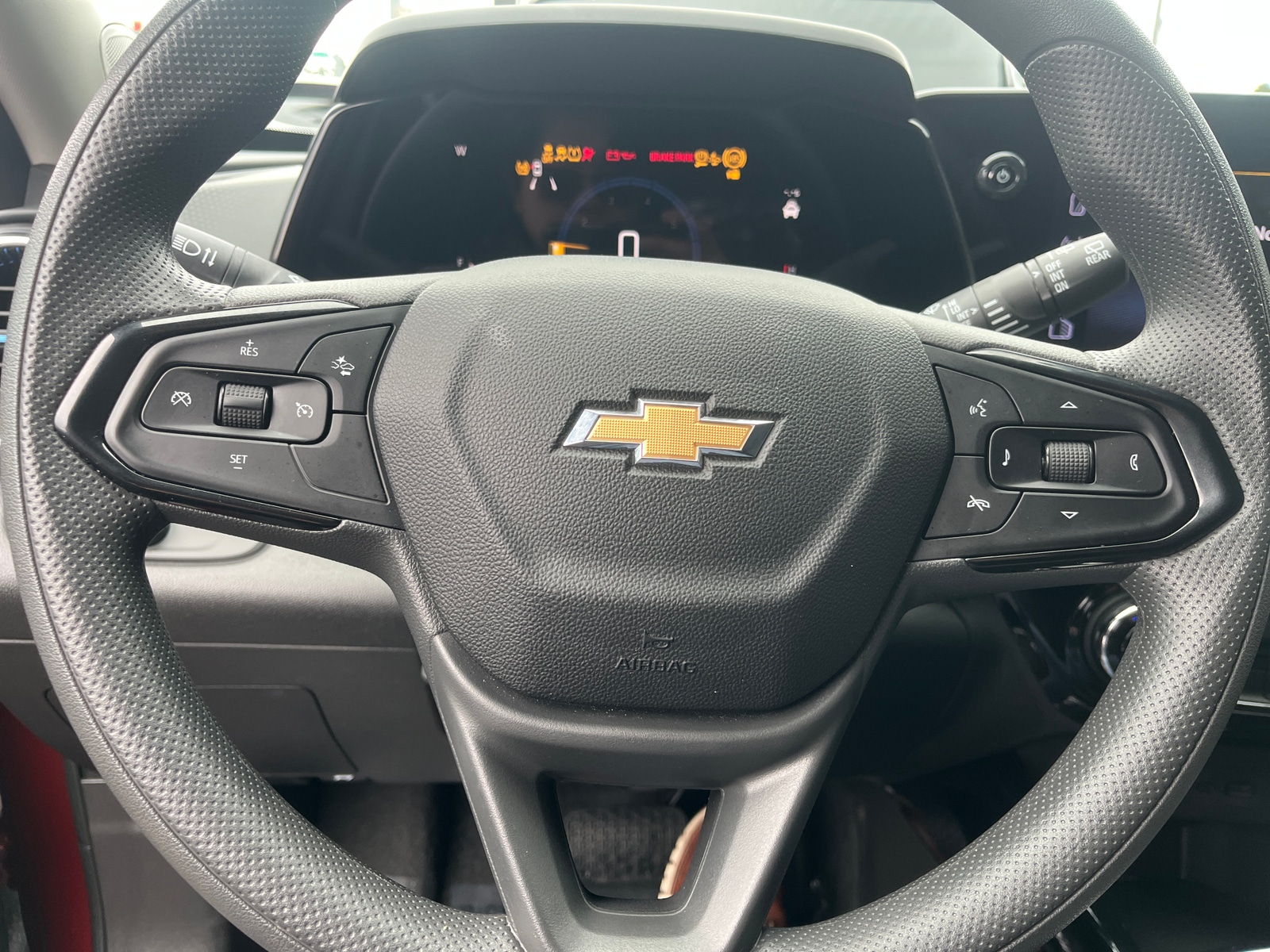 Thumbnail: 2025 Chevrolet Trax - 5