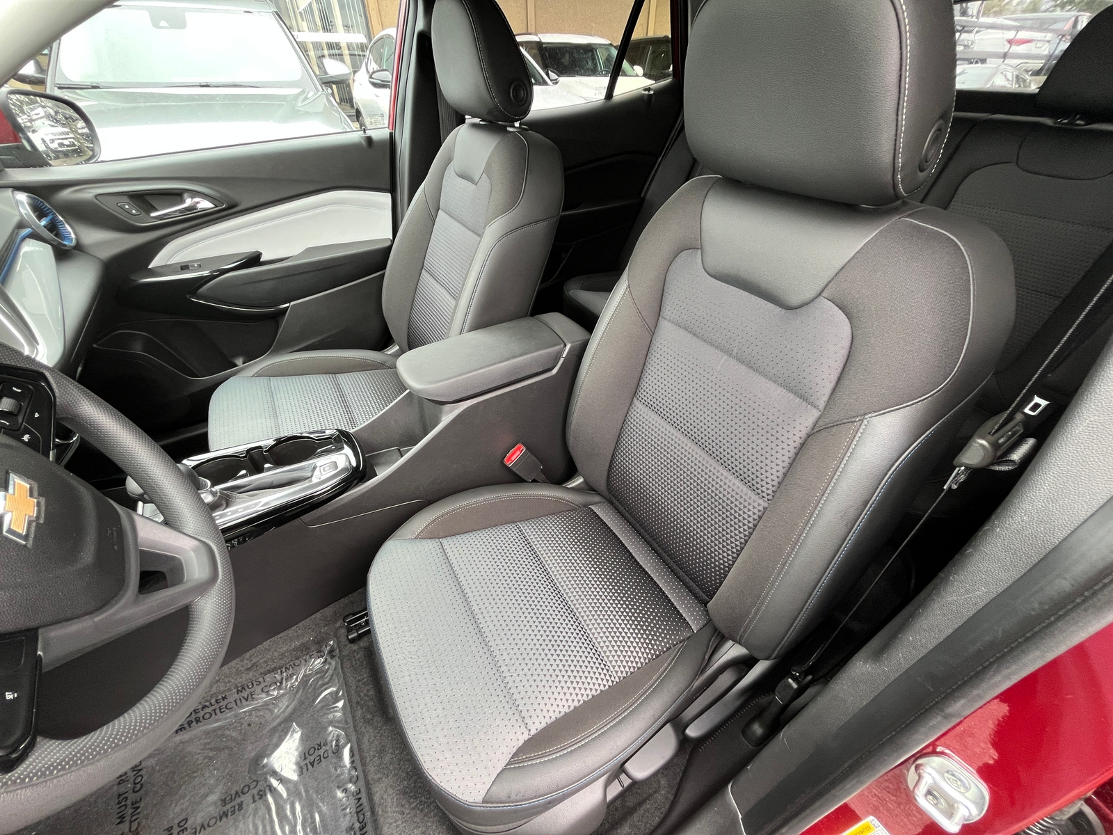 Thumbnail: 2025 Chevrolet Trax - 2