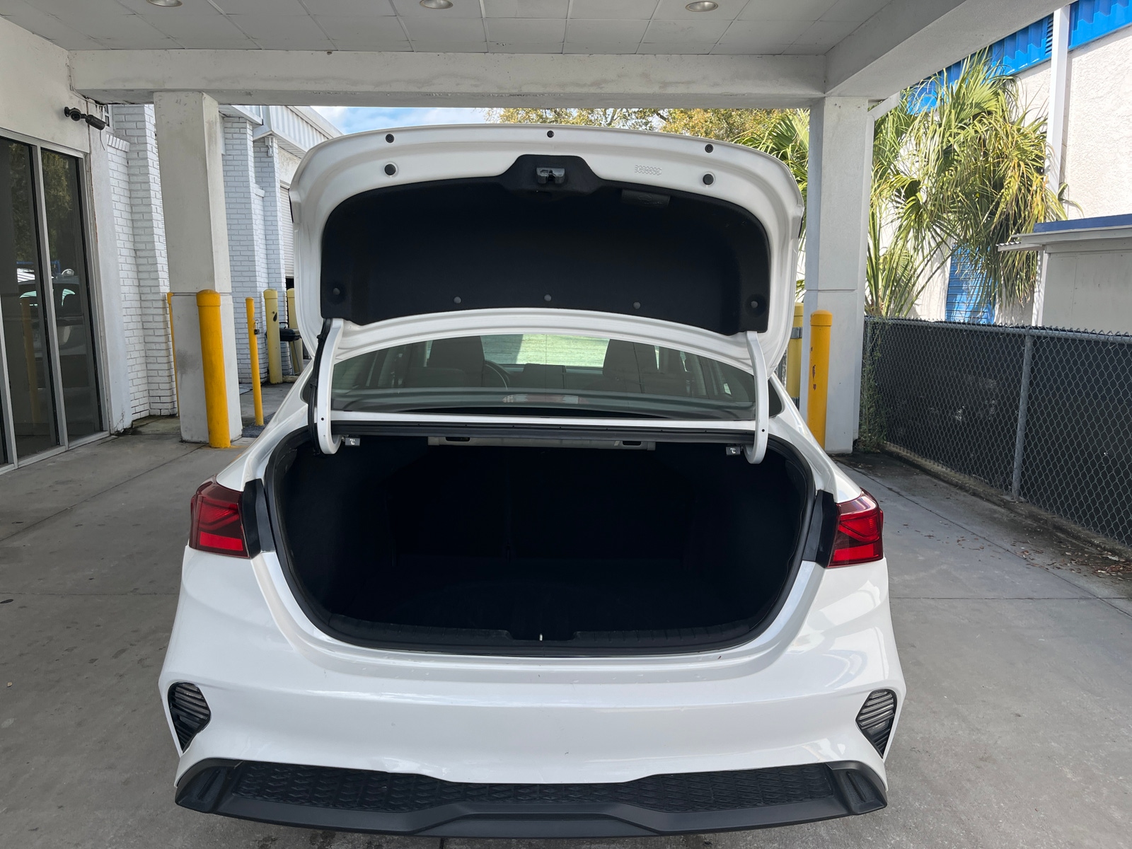 Thumbnail: 2024 Kia Forte - 6