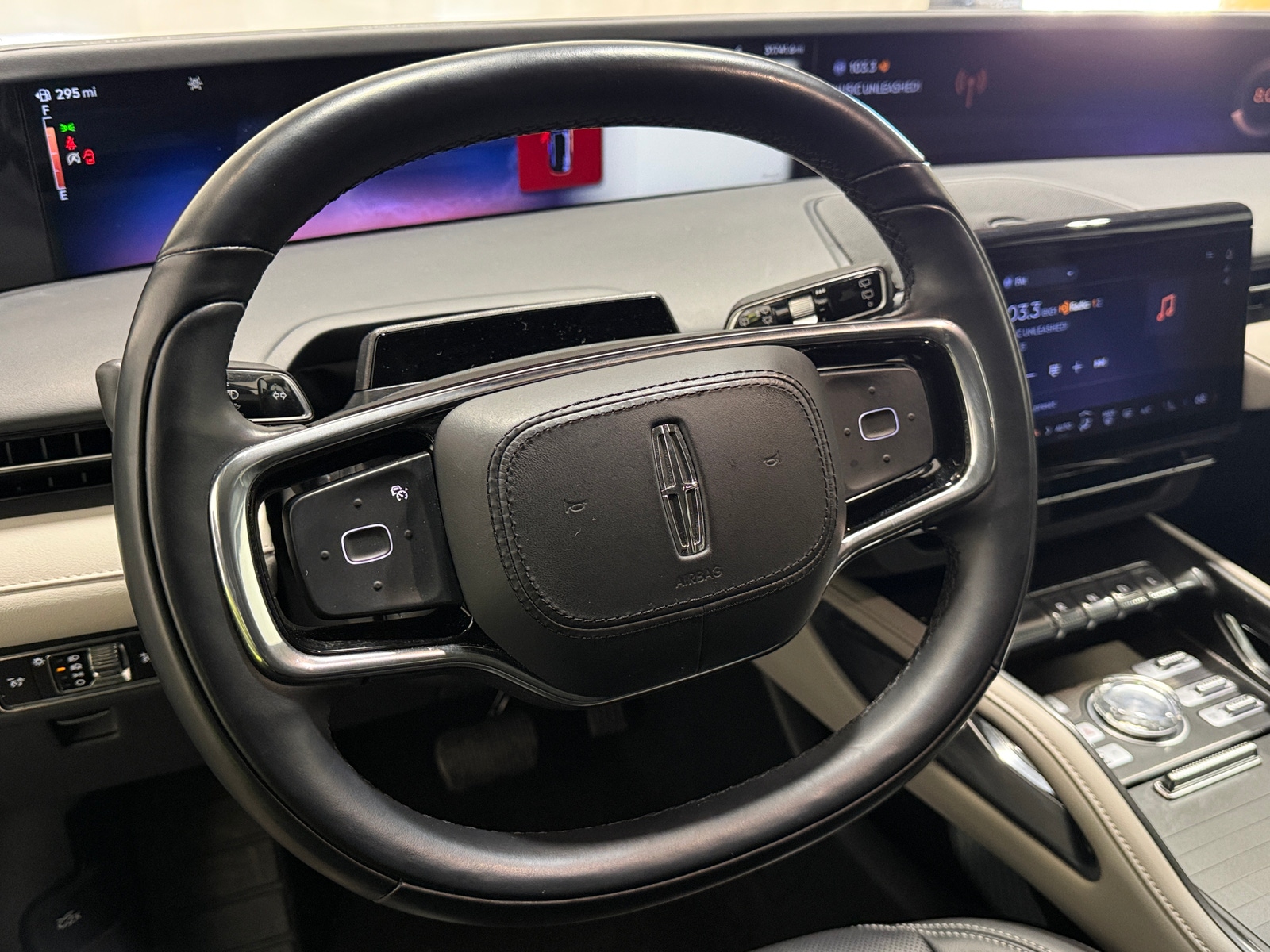 Thumbnail: 2024 Lincoln Nautilus - 4