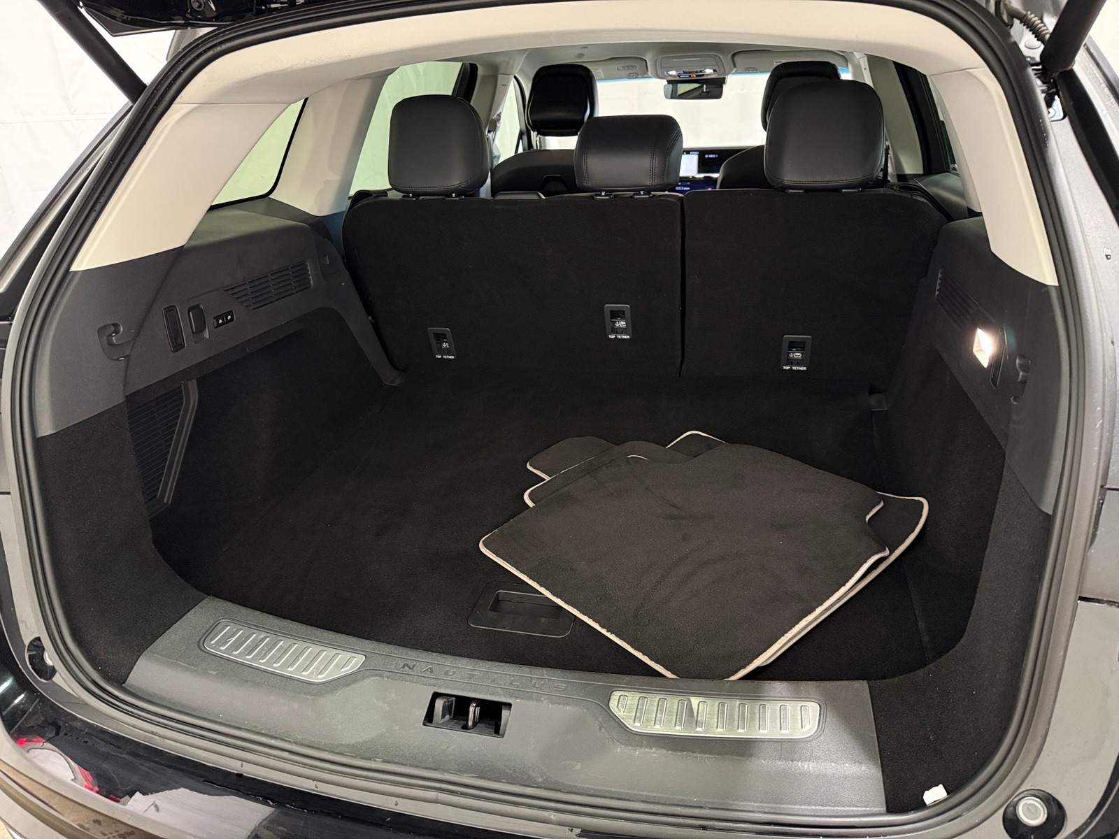 Thumbnail: 2024 Lincoln Nautilus - 6