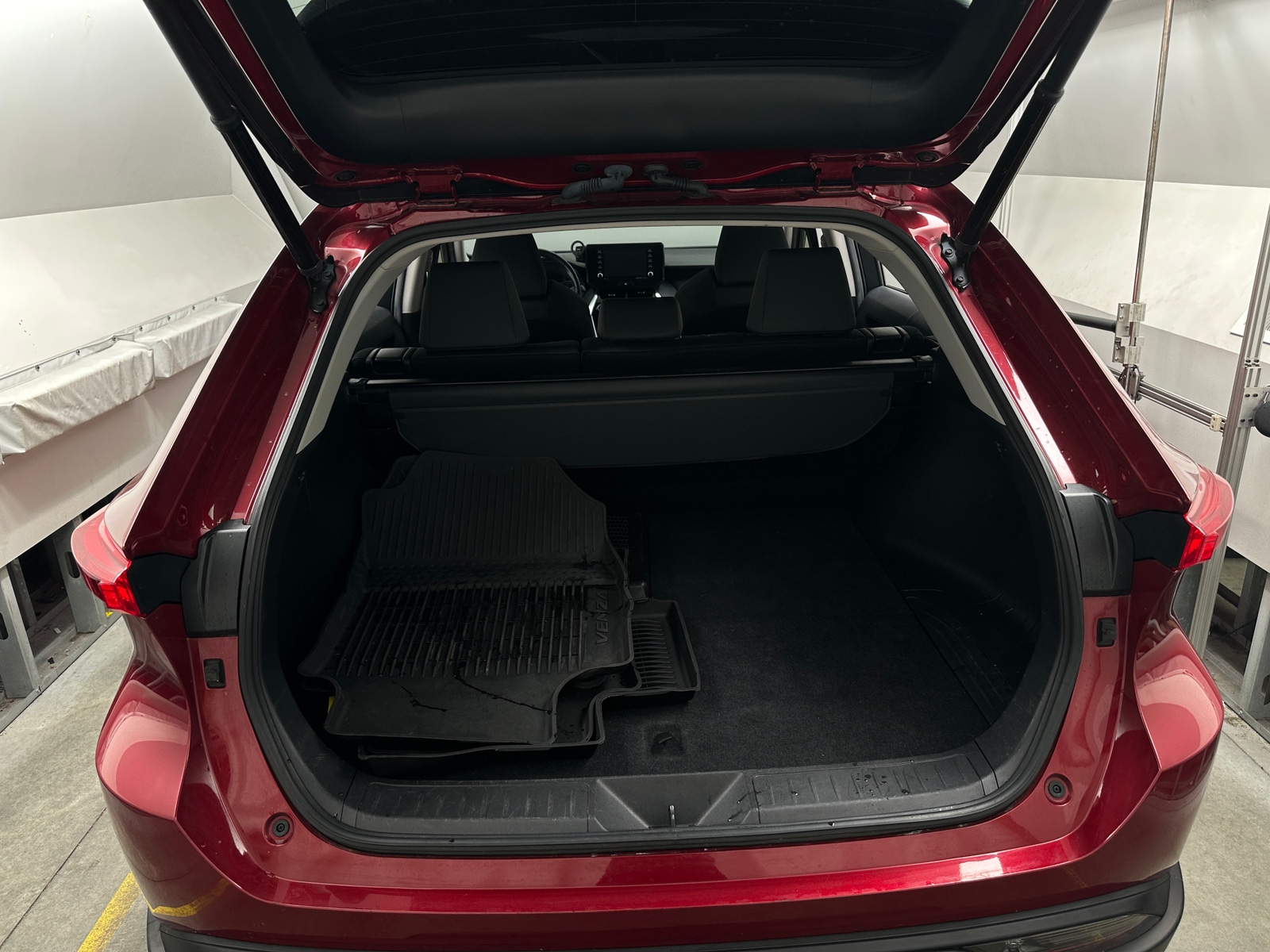 Thumbnail: 2022 Toyota Venza - 7