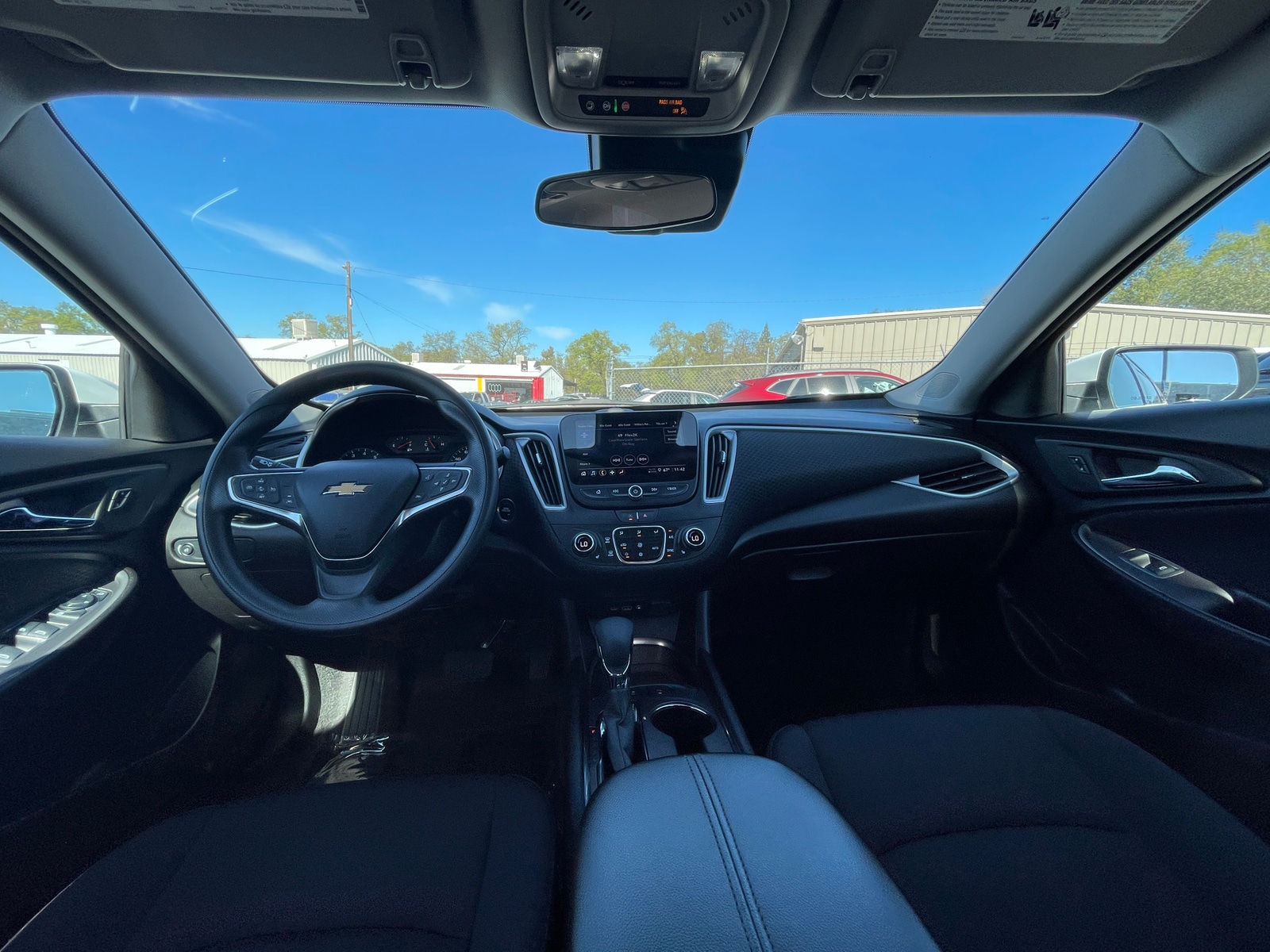 Thumbnail: 2024 Chevrolet Malibu - 3