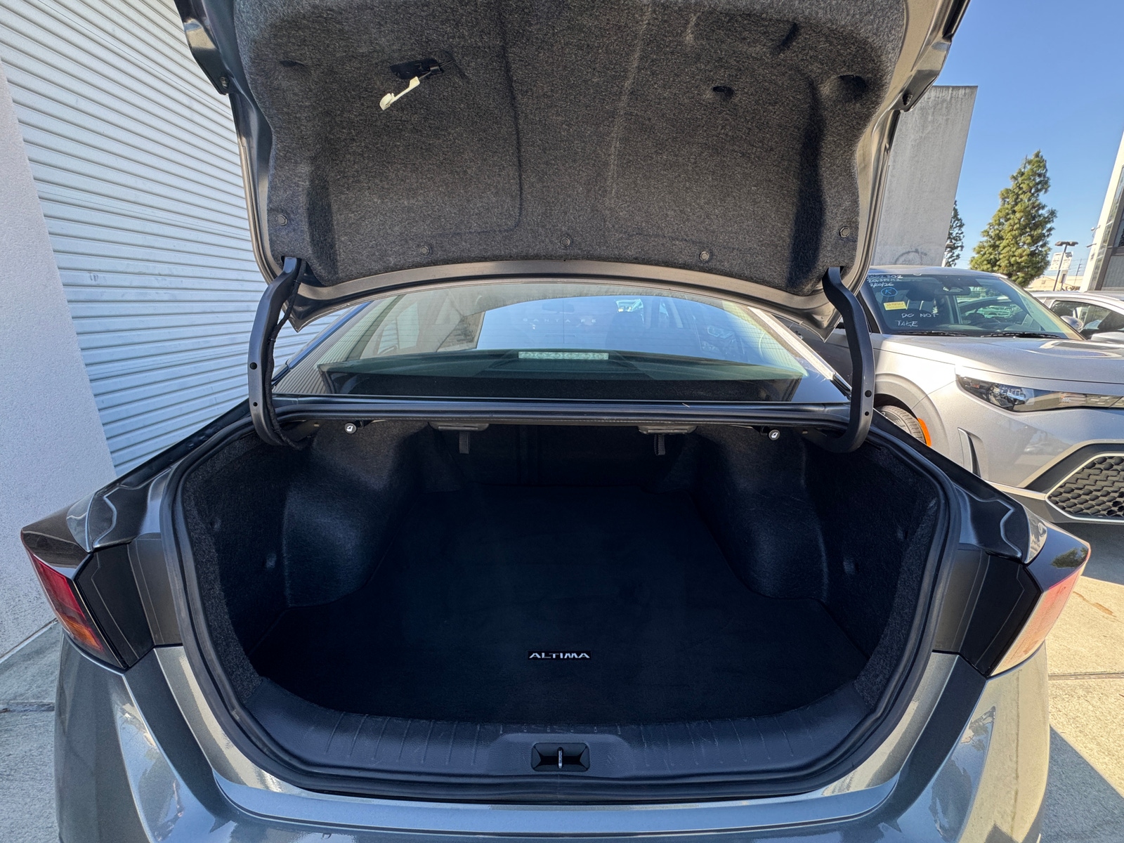 Thumbnail: 2025 Nissan Altima - 6