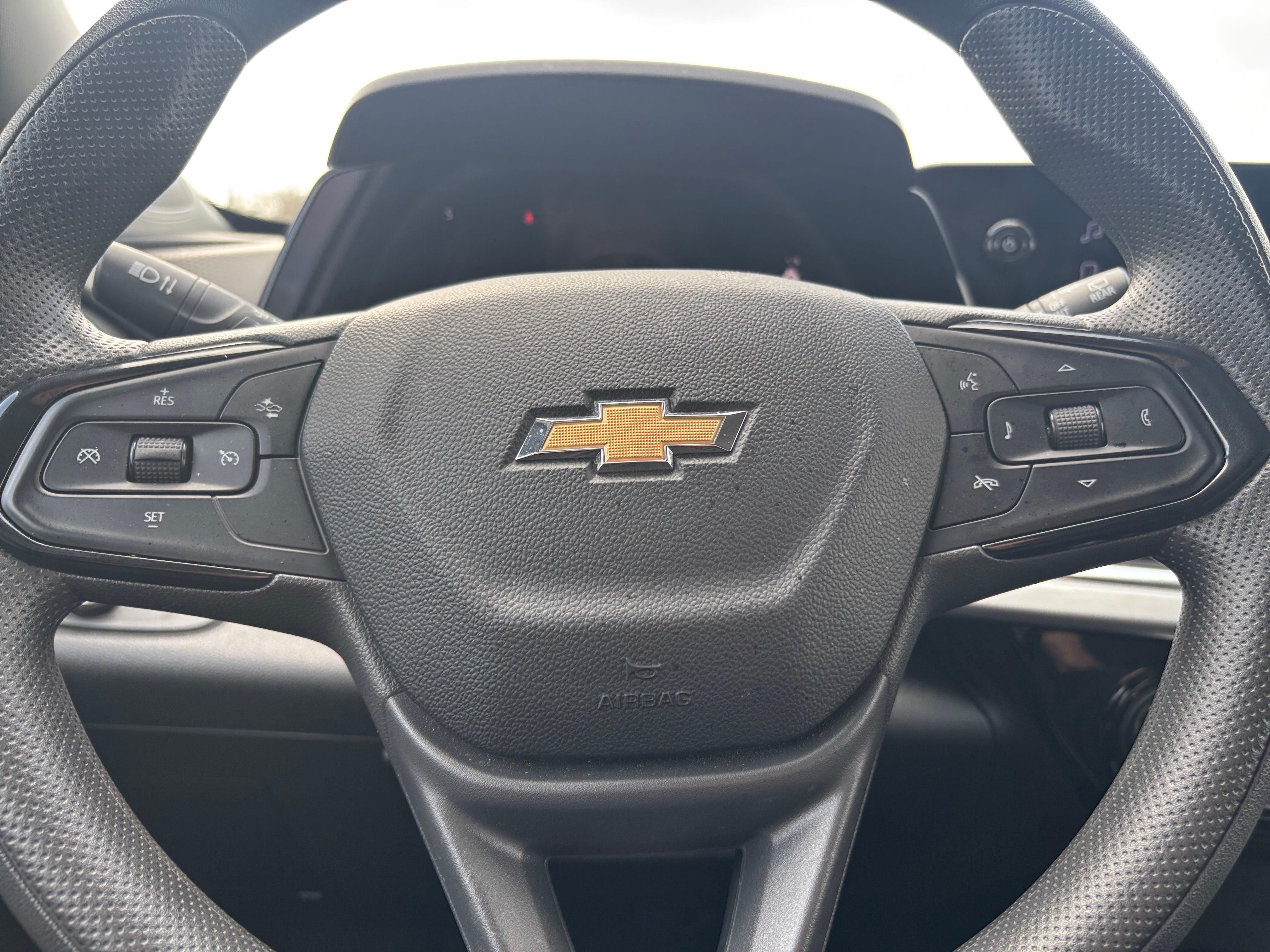 Thumbnail: 2025 Chevrolet Trax - 5