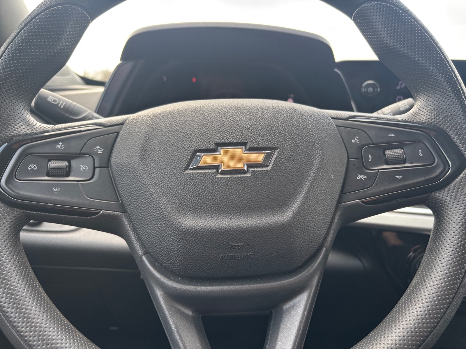 Thumbnail: 2025 Chevrolet Trax - 5