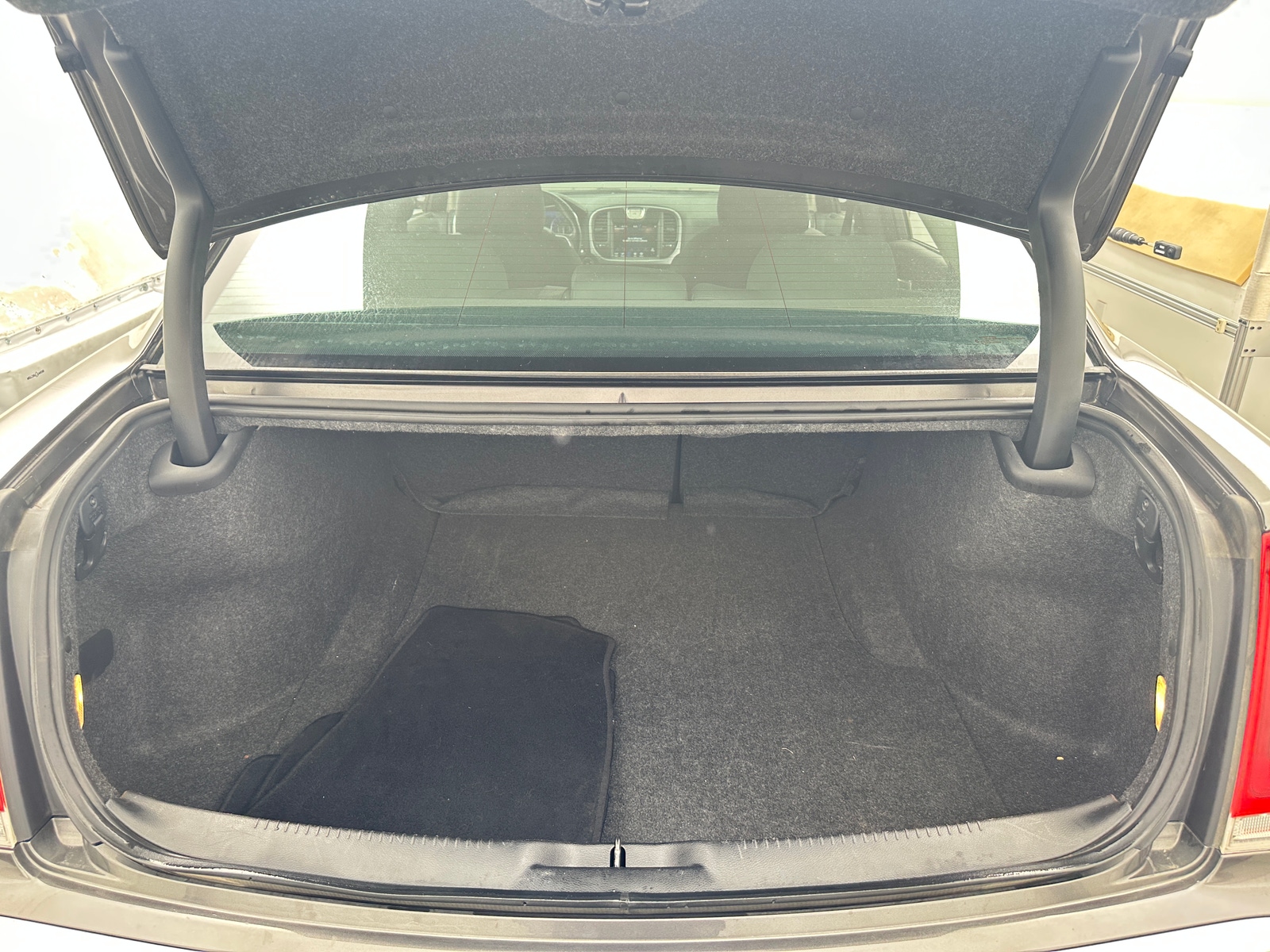 Thumbnail: 2021 Chrysler 300 - 7