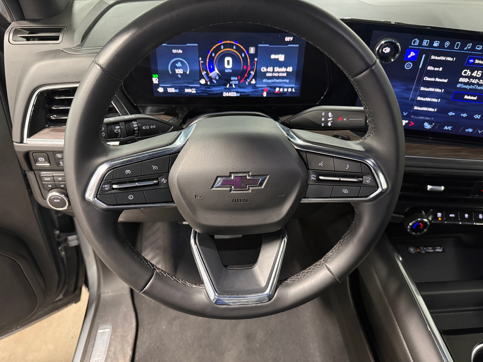 Thumbnail: 2025 Chevrolet Suburban - 4