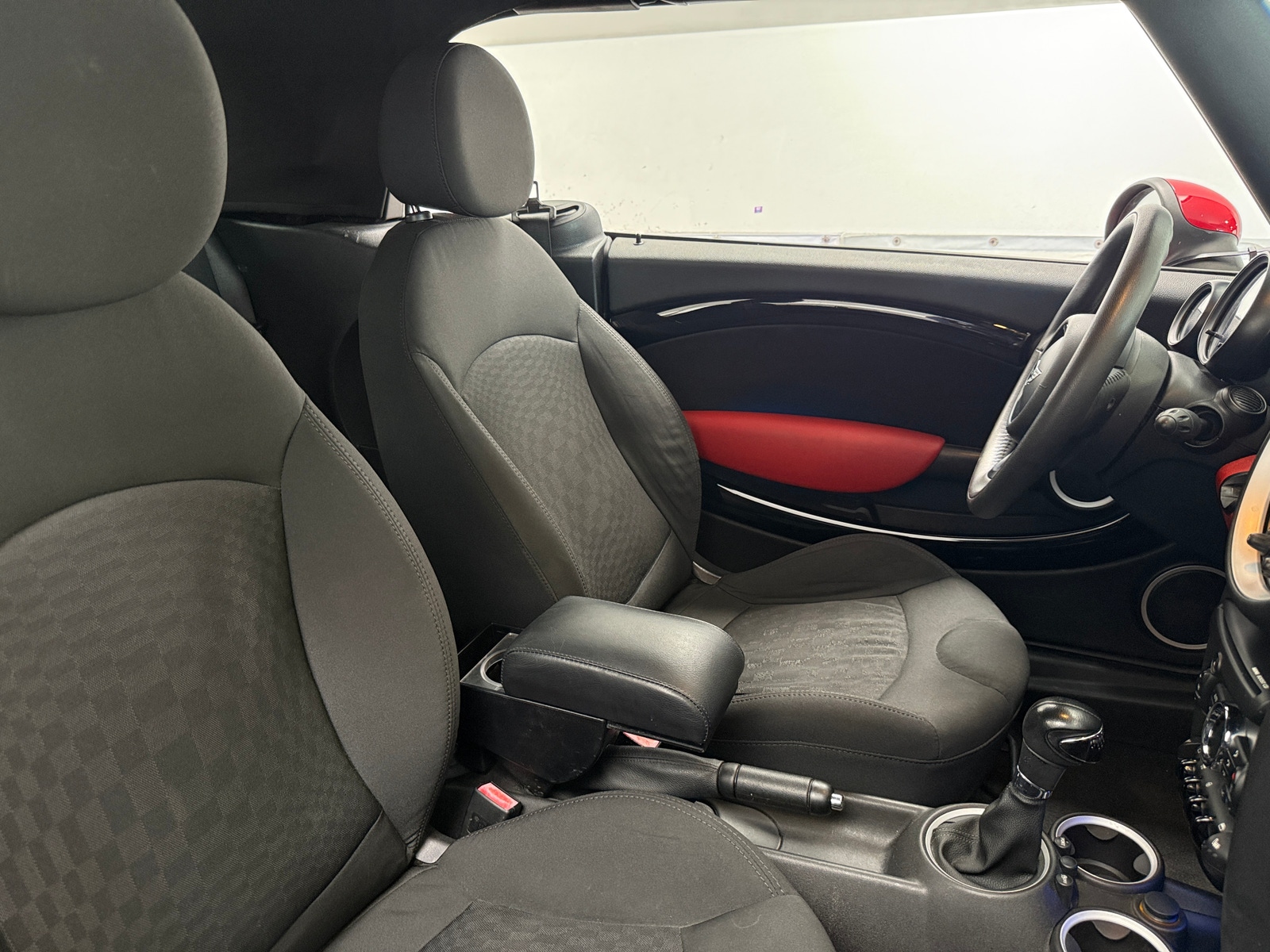 Thumbnail: 2014 MINI Cooper Convertible - 2