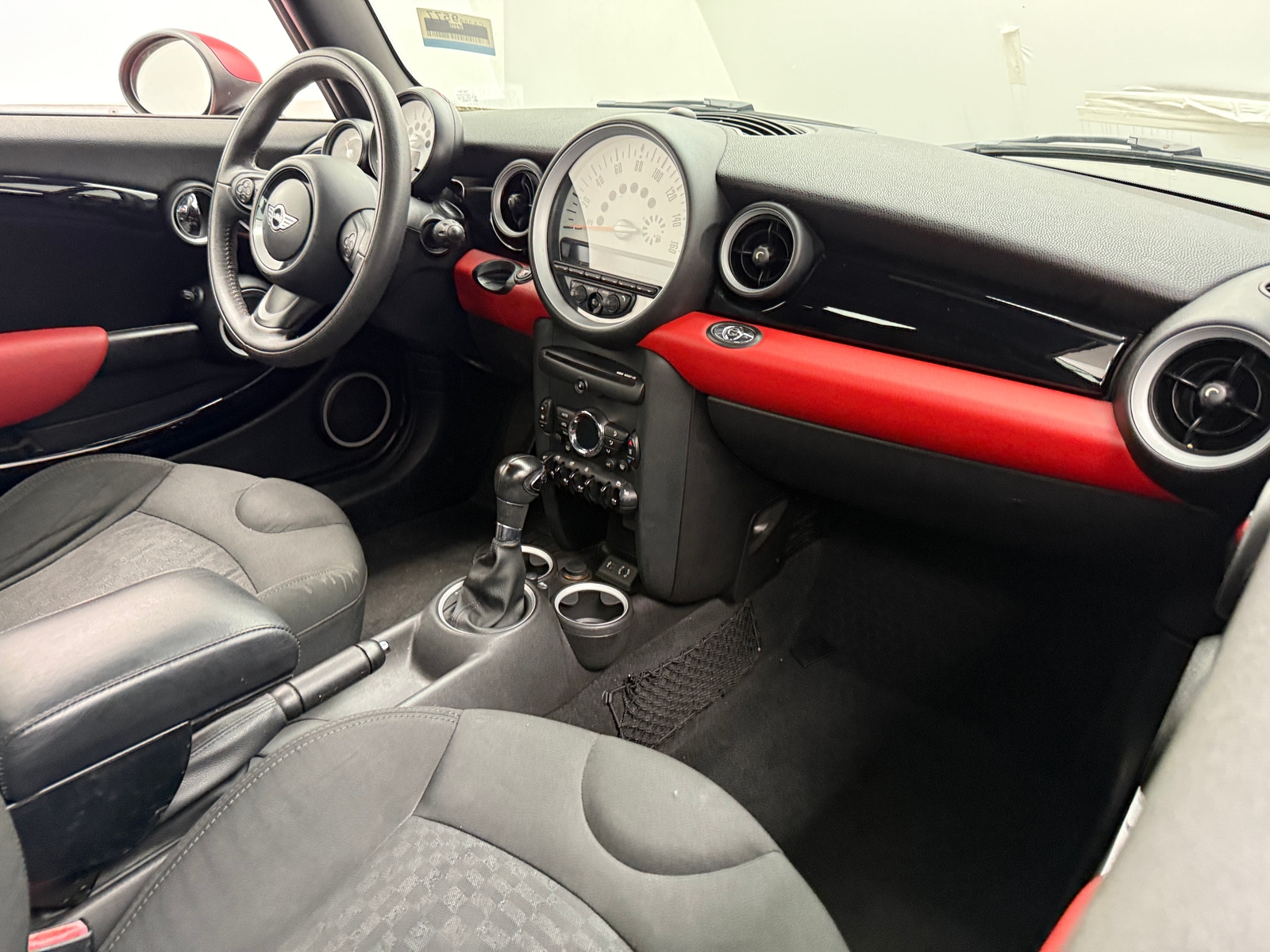 Thumbnail: 2014 MINI Cooper Convertible - 3