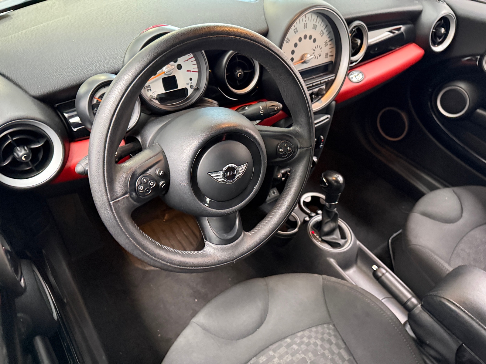 Thumbnail: 2014 MINI Cooper Convertible - 5