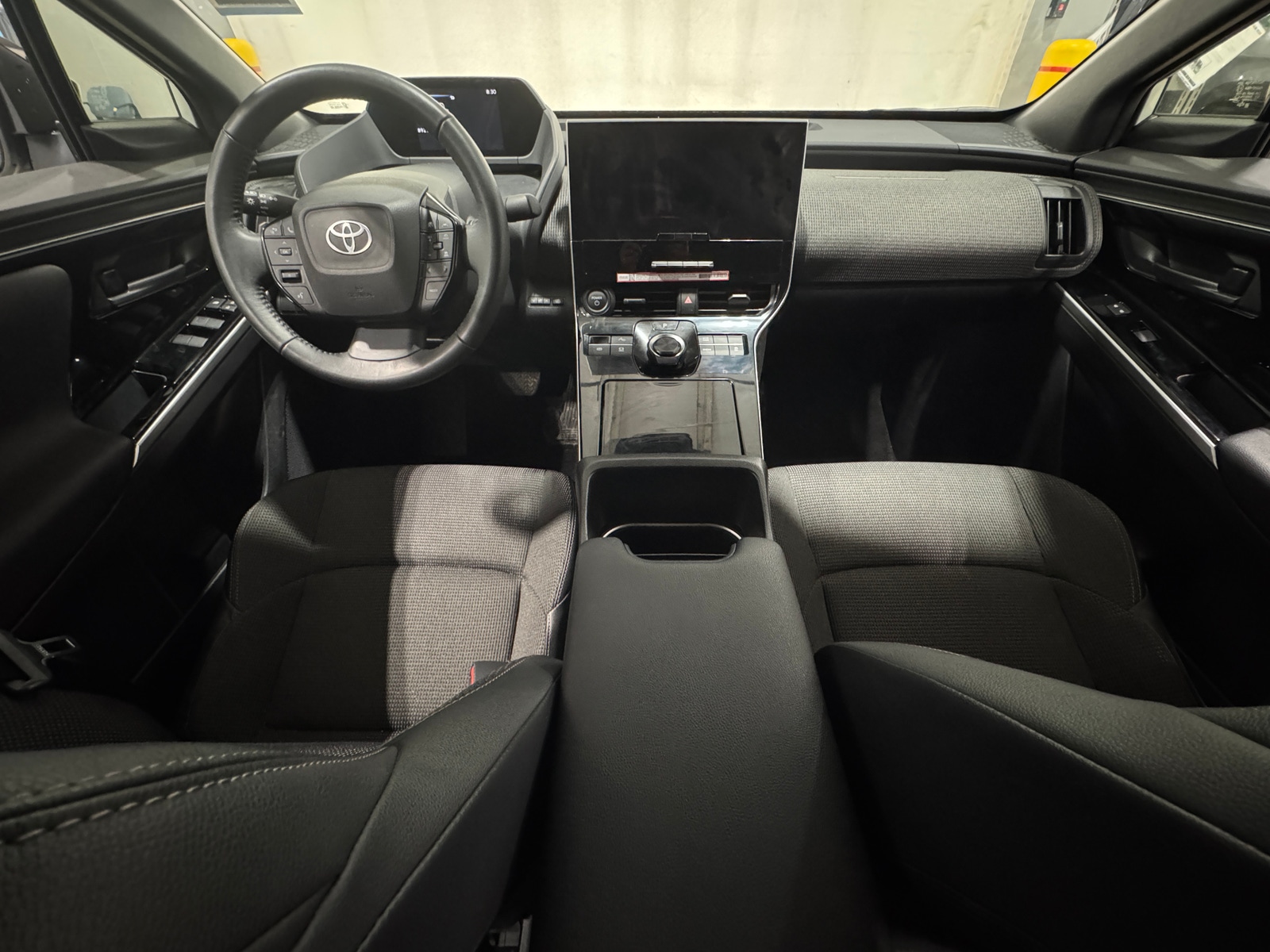 Thumbnail: 2025 Toyota bZ4X - 3