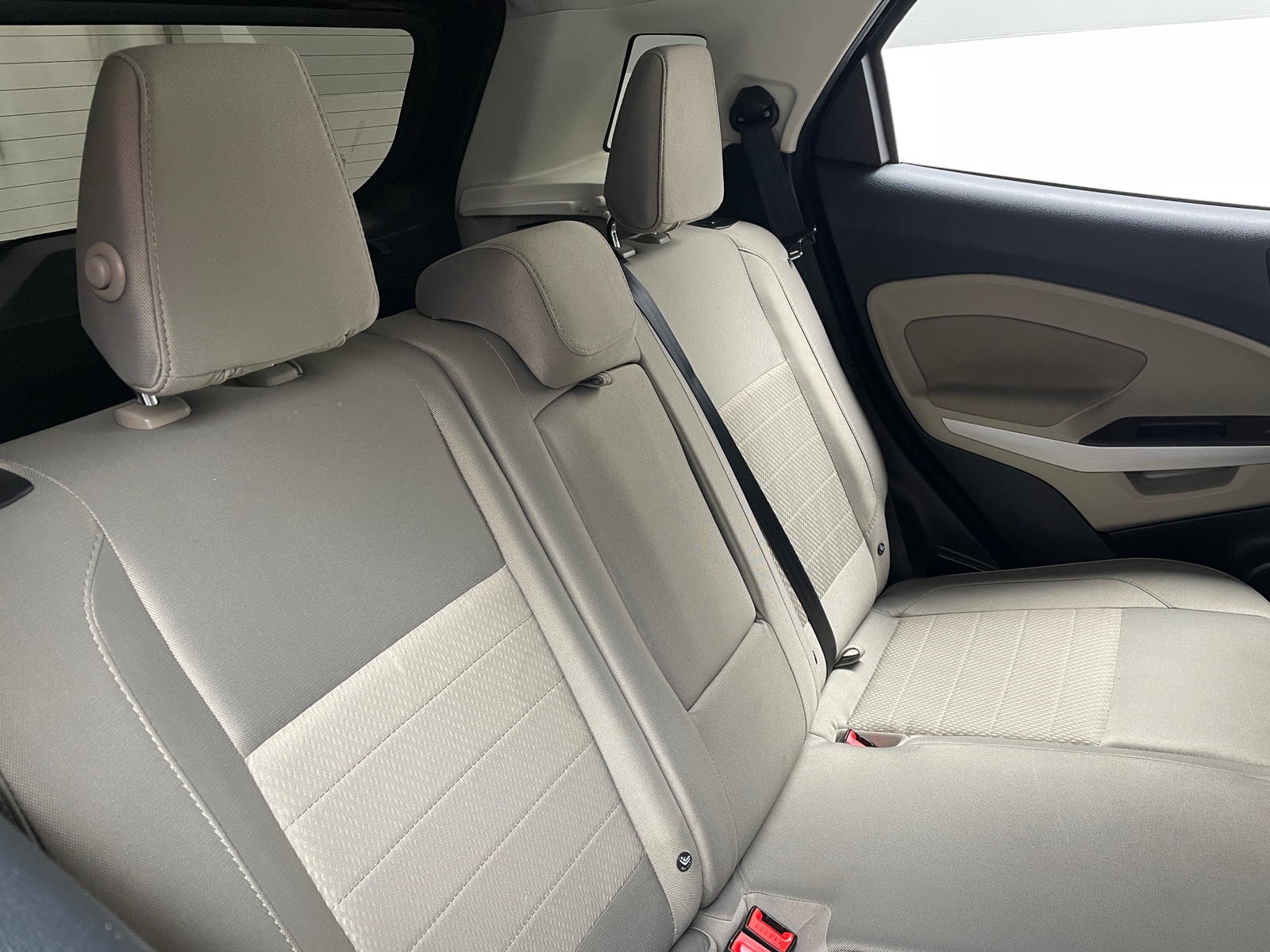 Thumbnail: 2021 Ford EcoSport - 6