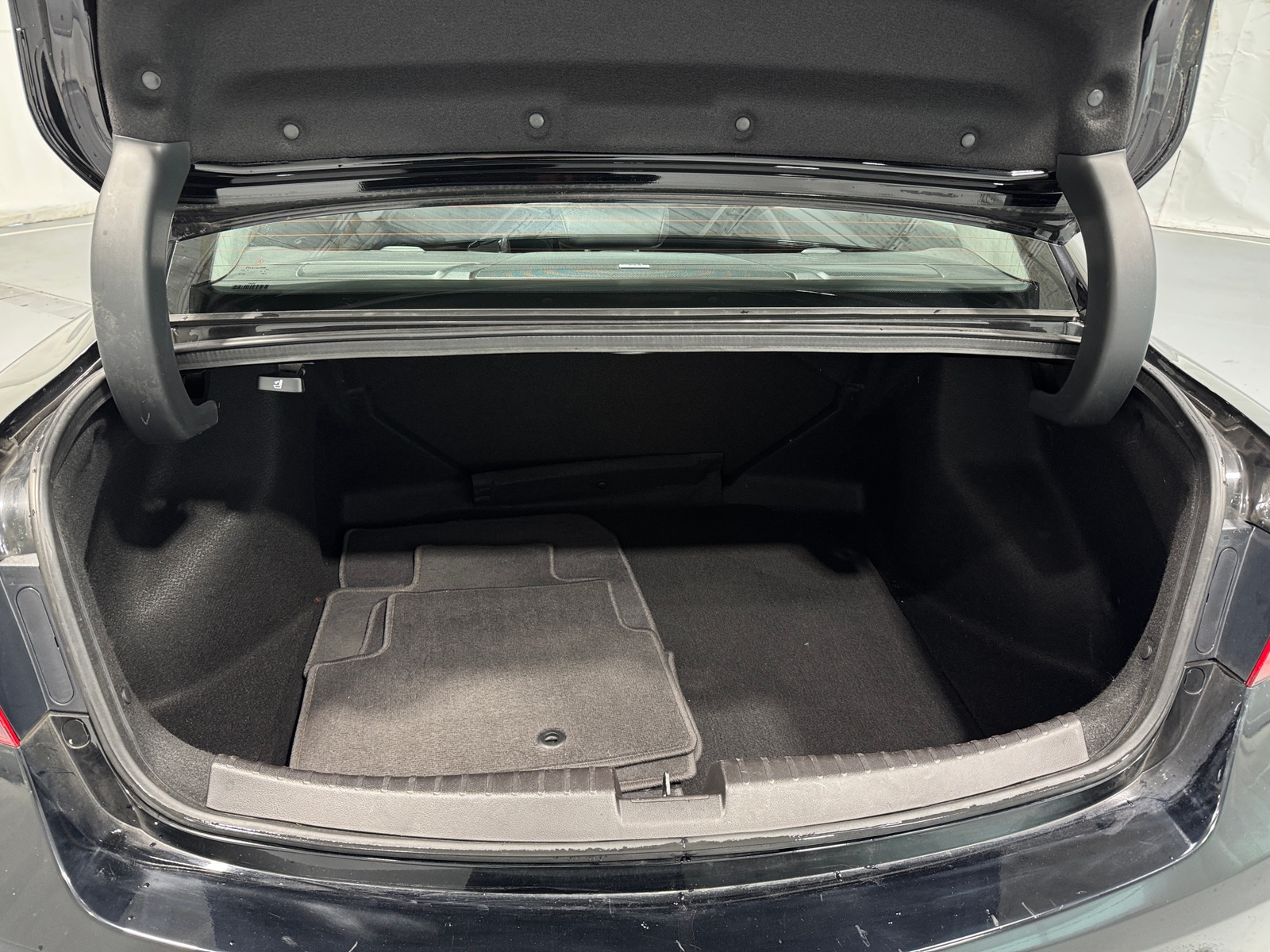 Thumbnail: 2017 Acura ILX - 6