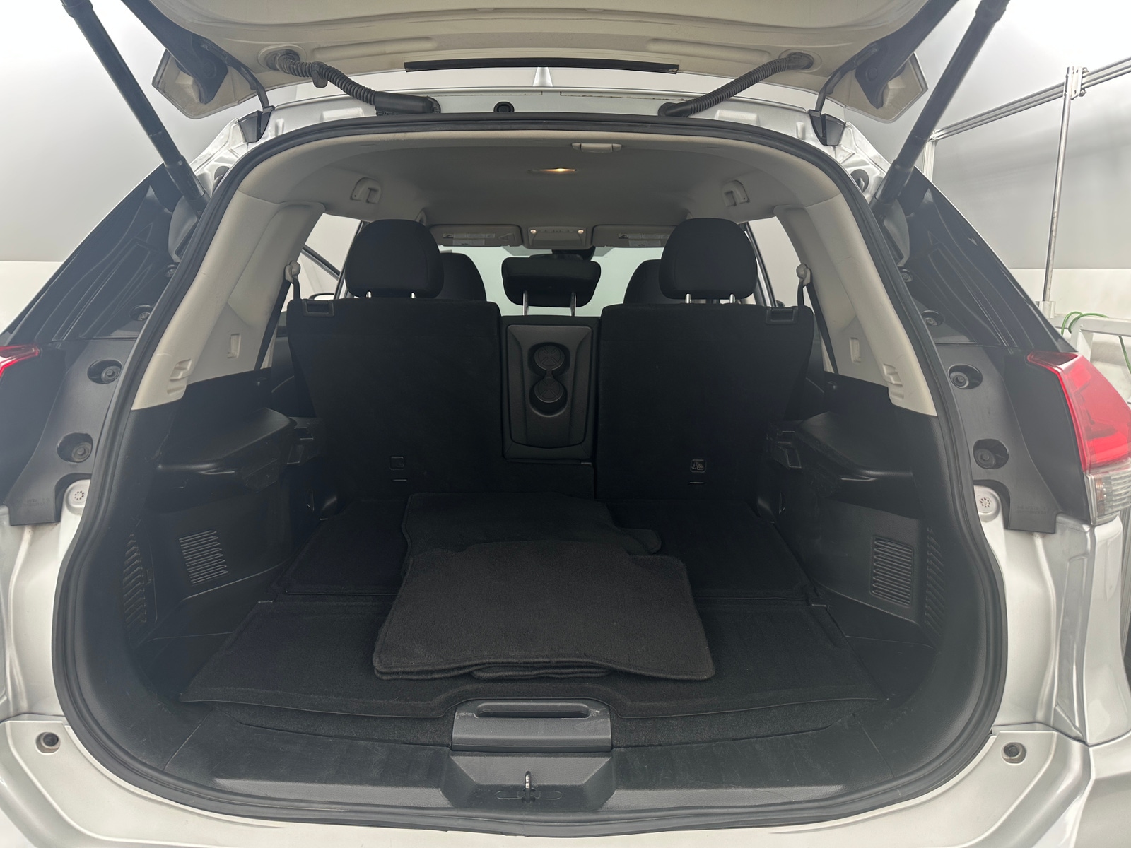 Thumbnail: 2019 Nissan Rogue - 7