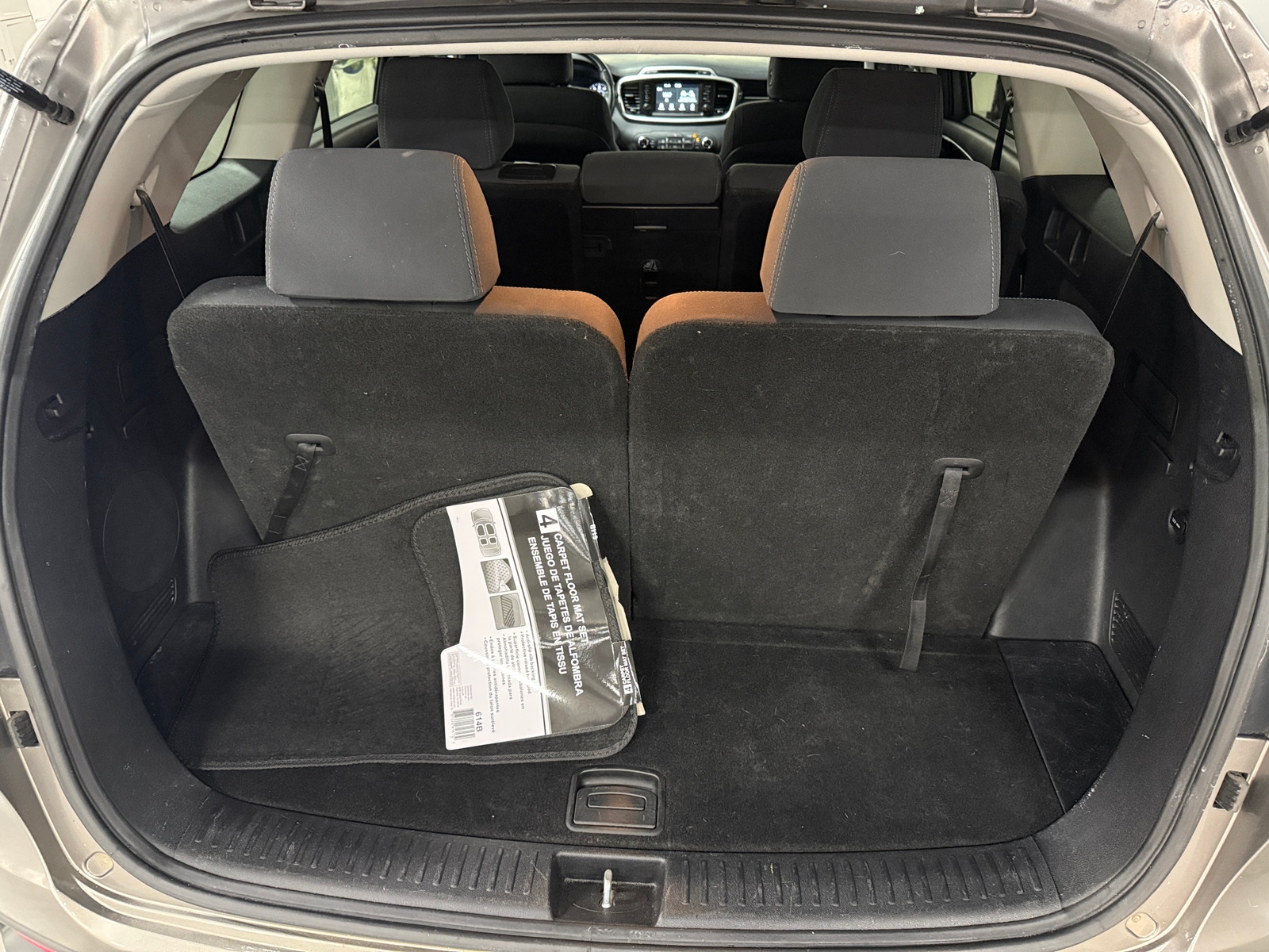 Thumbnail: 2017 Kia Sorento - 7