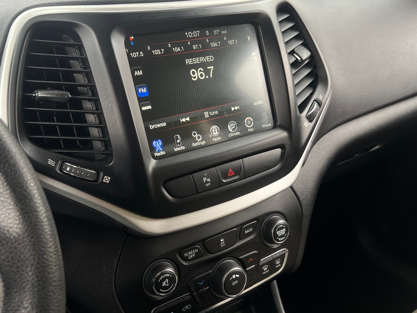 Thumbnail: 2018 Jeep Cherokee - 4