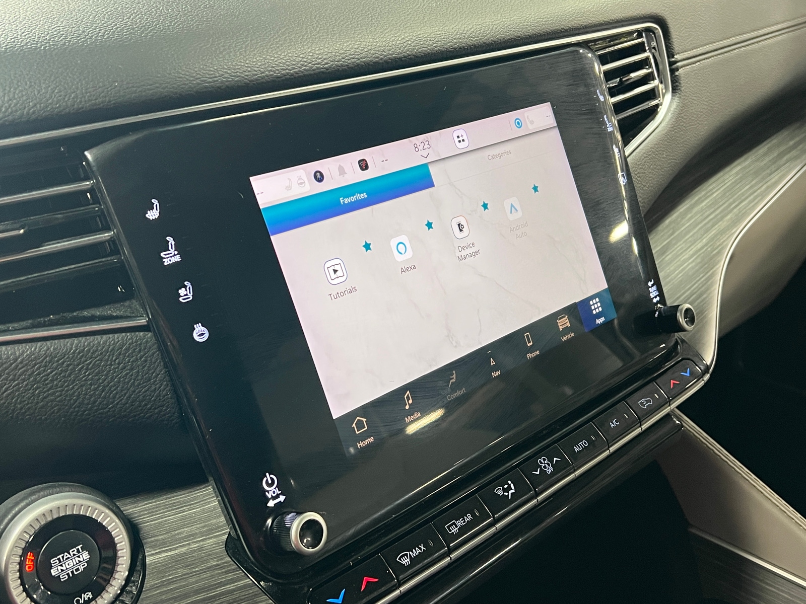 Thumbnail: 2024 Jeep Wagoneer - 3