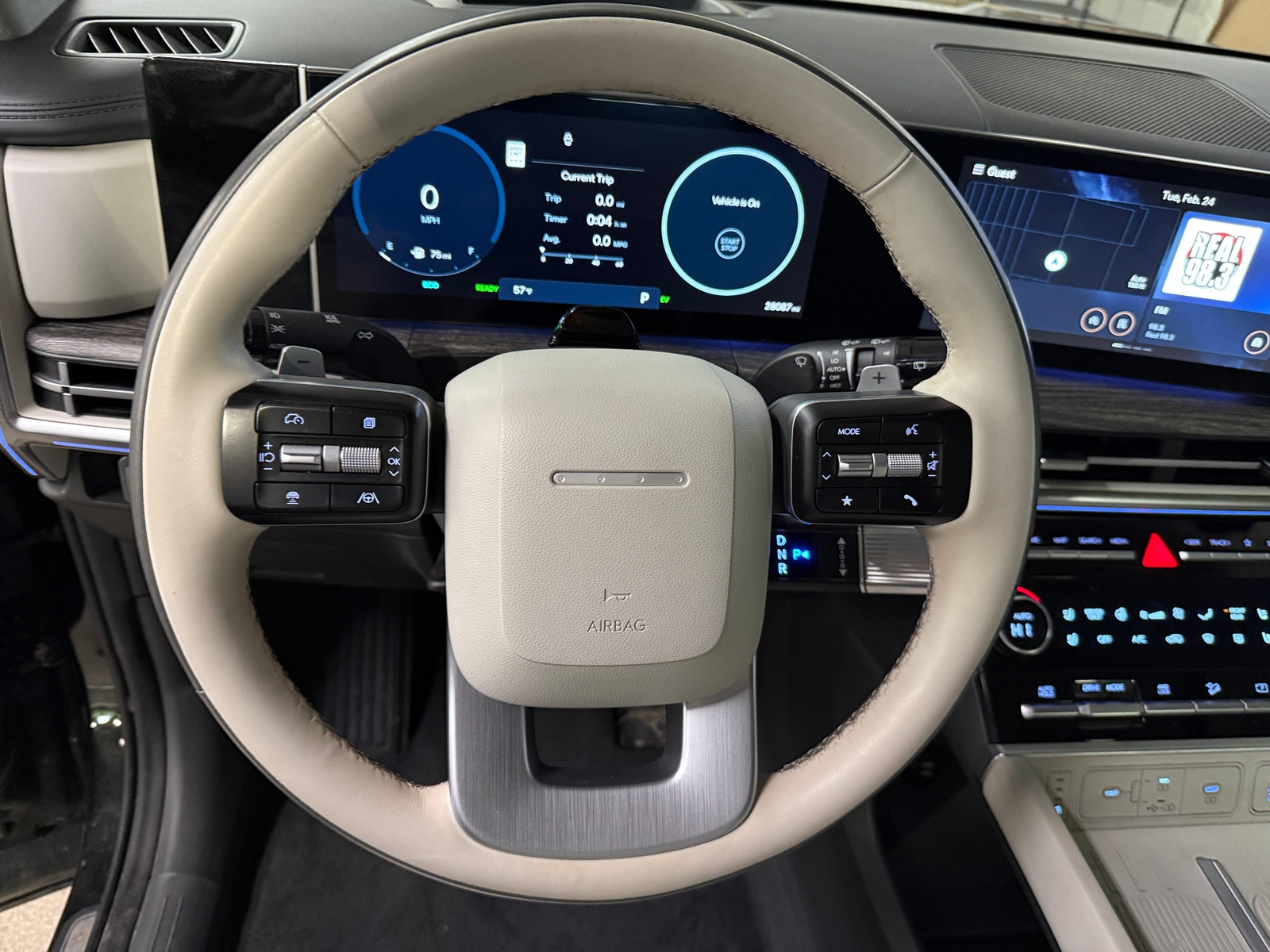 Thumbnail: 2024 Hyundai Santa Fe - 4