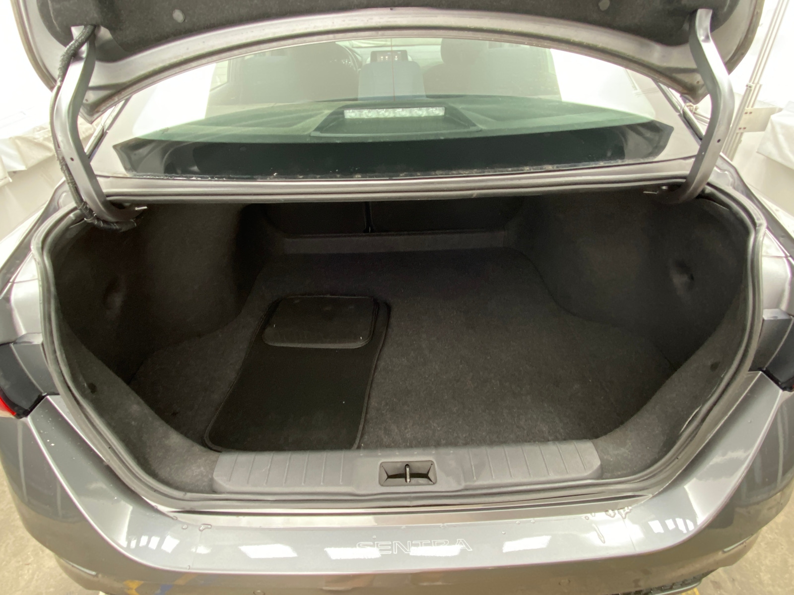 Thumbnail: 2023 Nissan Sentra - 7