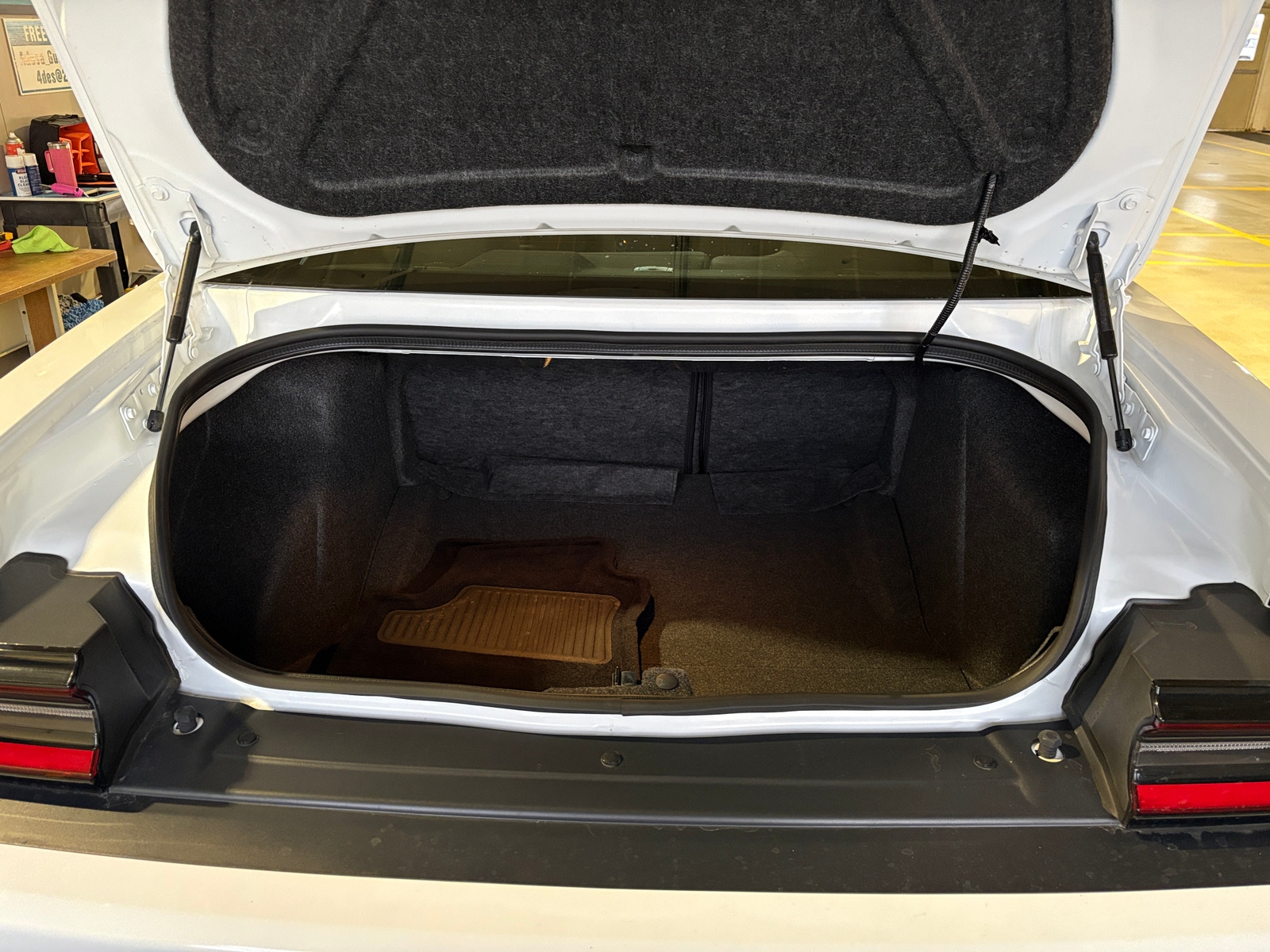 Thumbnail: 2016 Dodge Challenger - 5