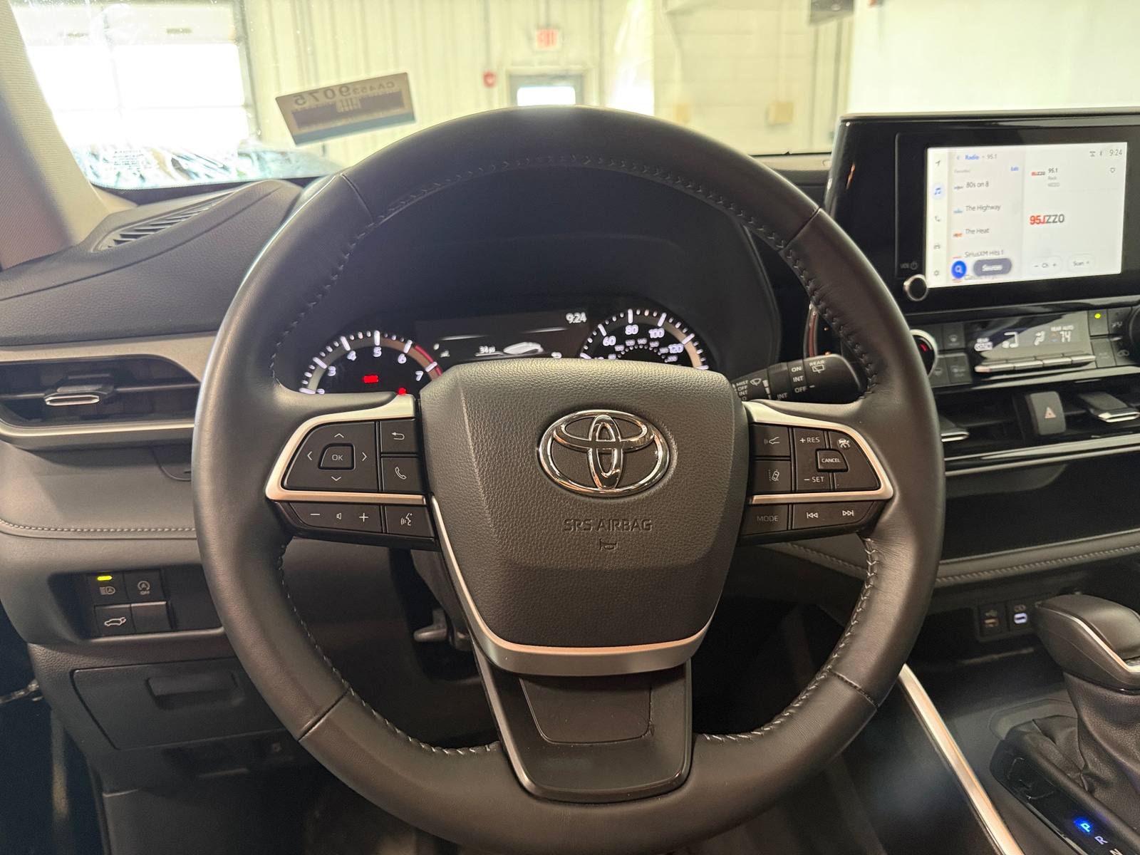 Thumbnail: 2025 Toyota Highlander - 5