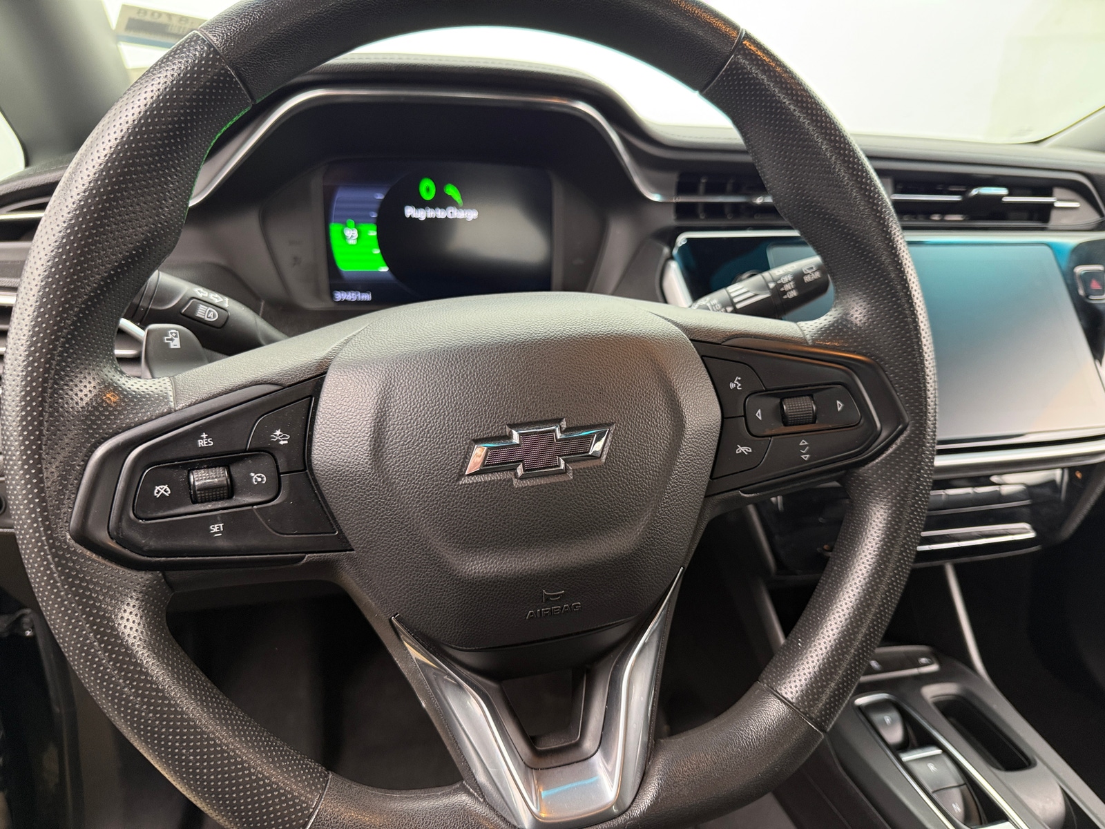 Thumbnail: 2022 Chevrolet Bolt EV - 5