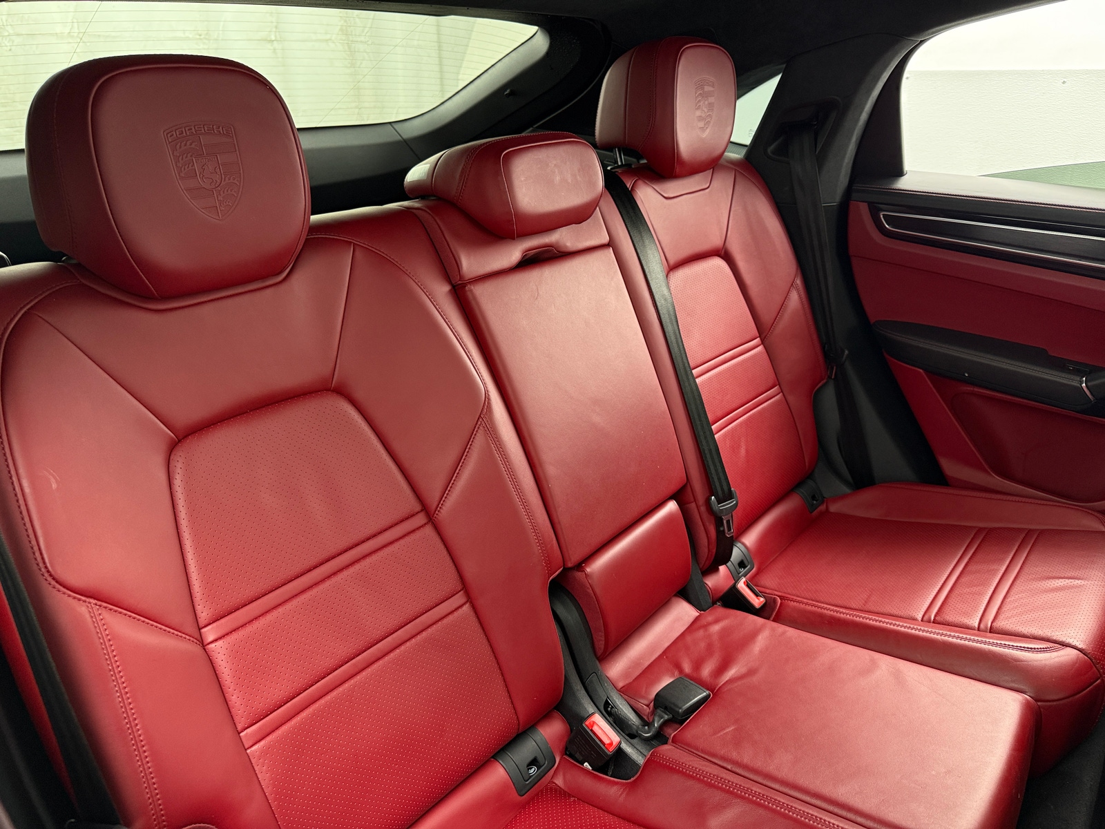 Thumbnail: 2021 Porsche  - 5