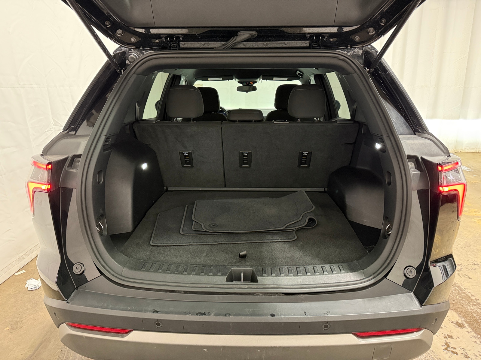 Thumbnail: 2025 Chevrolet Equinox - 7