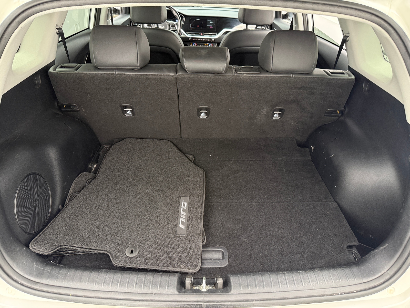 Thumbnail: 2022 Kia Niro - 6