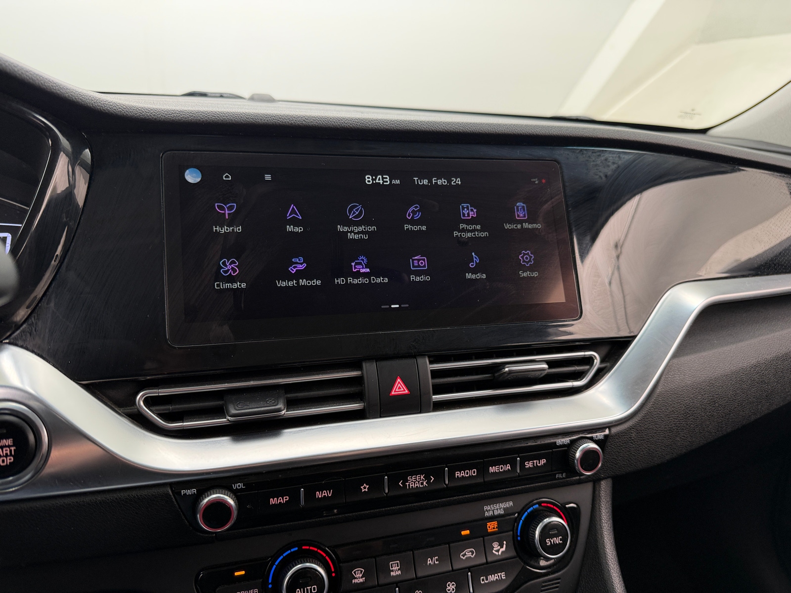 Thumbnail: 2022 Kia Niro - 3