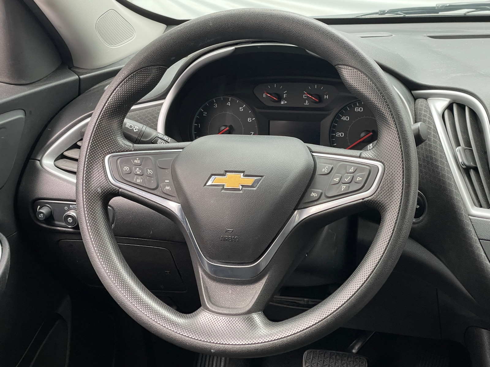 Thumbnail: 2024 Chevrolet Malibu - 5