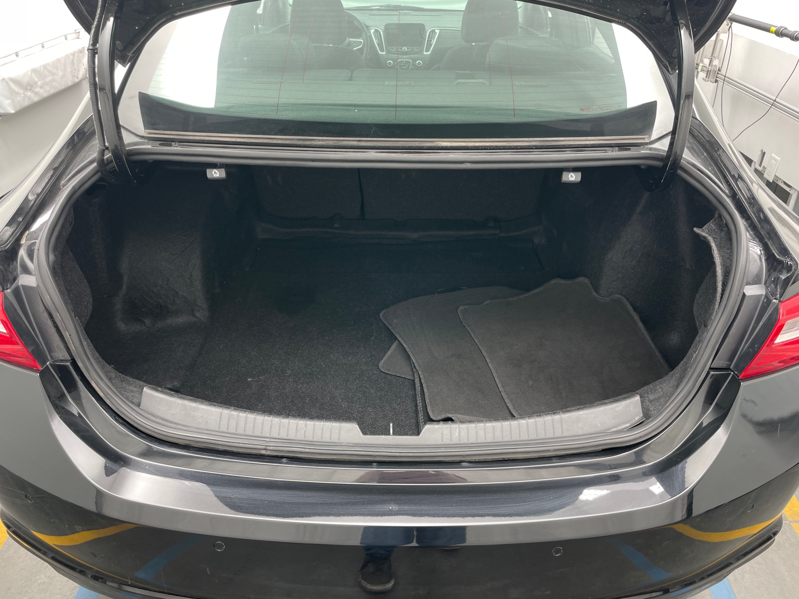 Thumbnail: 2024 Chevrolet Malibu - 7