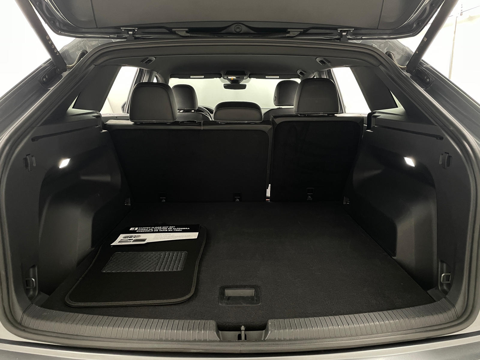 Thumbnail: 2025 Volkswagen Atlas - 6