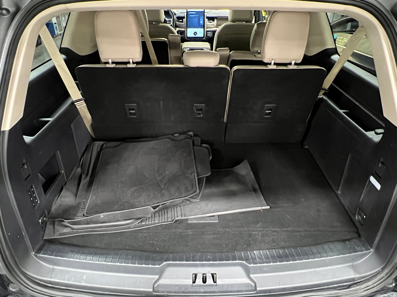 Thumbnail: 2022 Ford Expedition MAX - 6